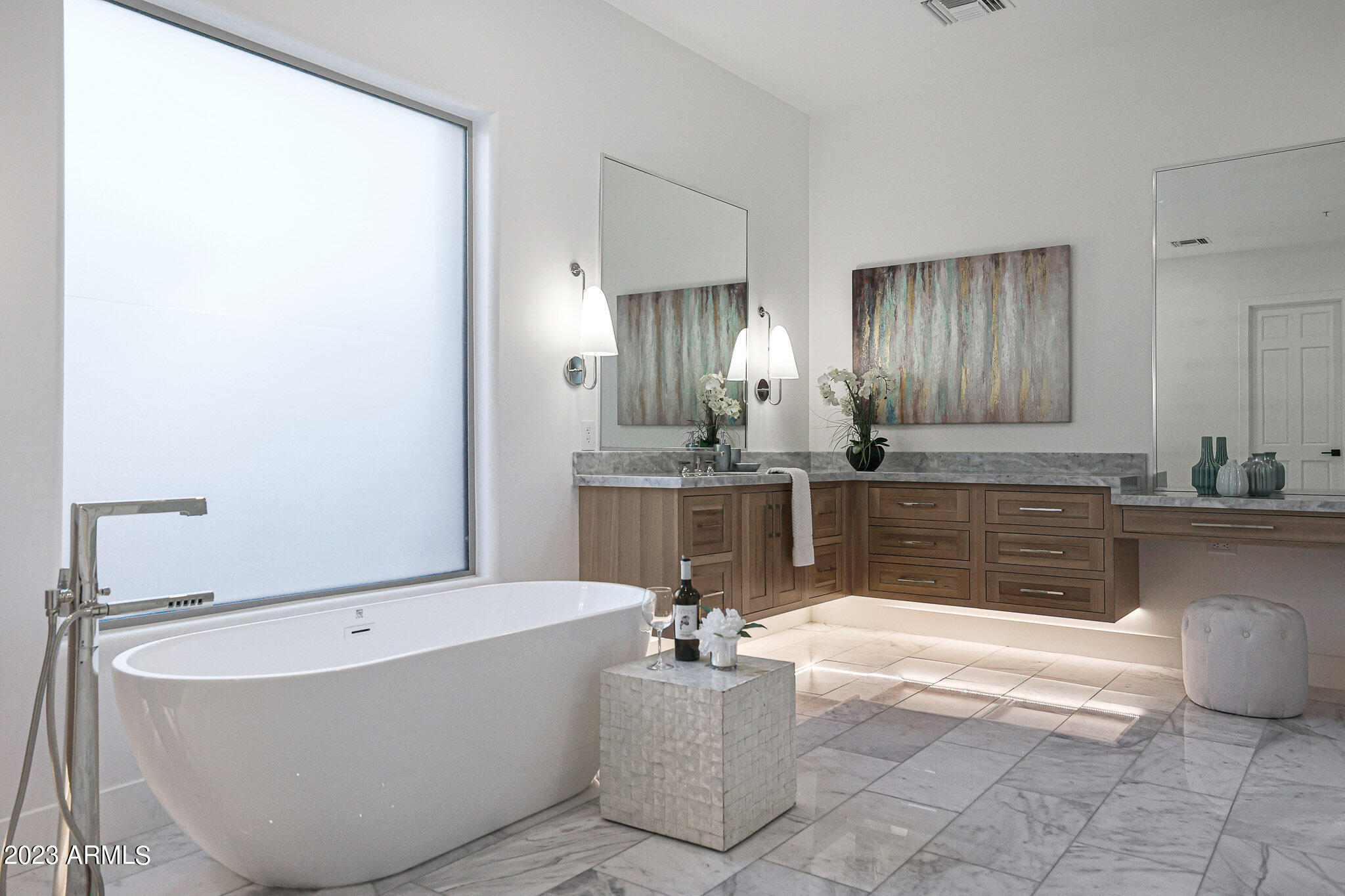 SCOTTSDALE MOUNTAIN - Residential