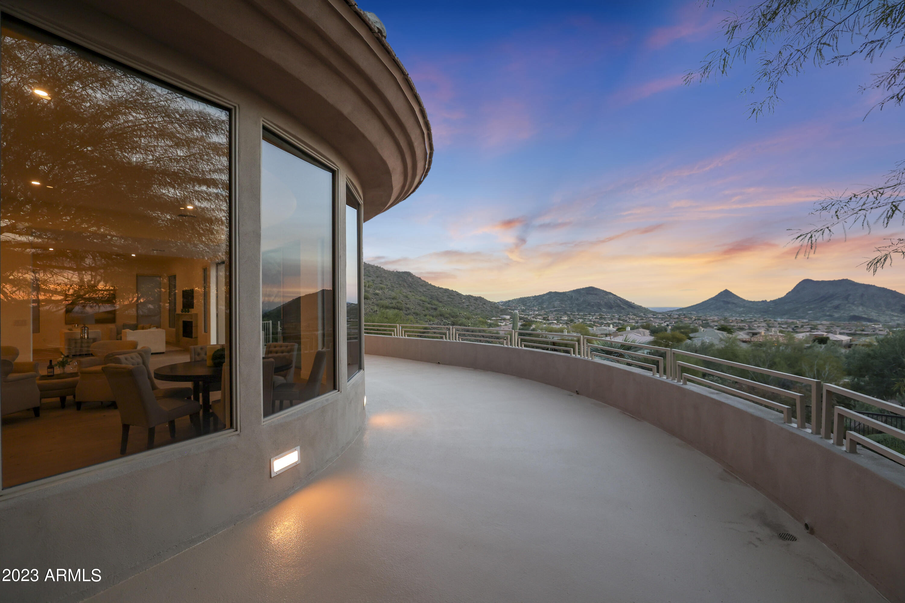 SCOTTSDALE MOUNTAIN - Residential