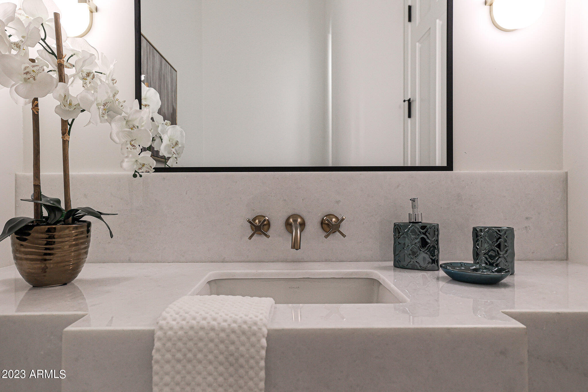 SCOTTSDALE MOUNTAIN - Residential