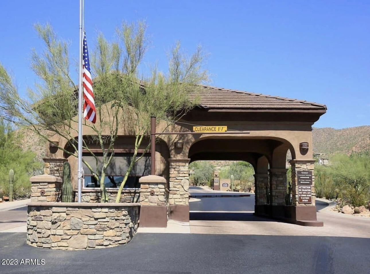 SCOTTSDALE MOUNTAIN - Residential