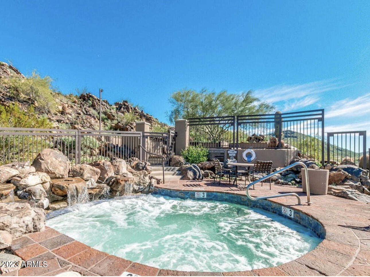 SCOTTSDALE MOUNTAIN - Residential