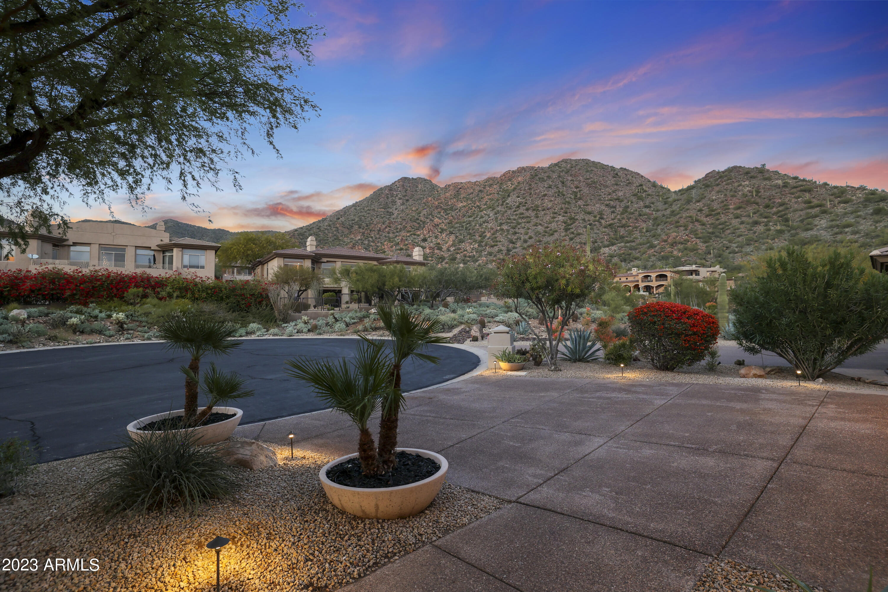 SCOTTSDALE MOUNTAIN - Residential
