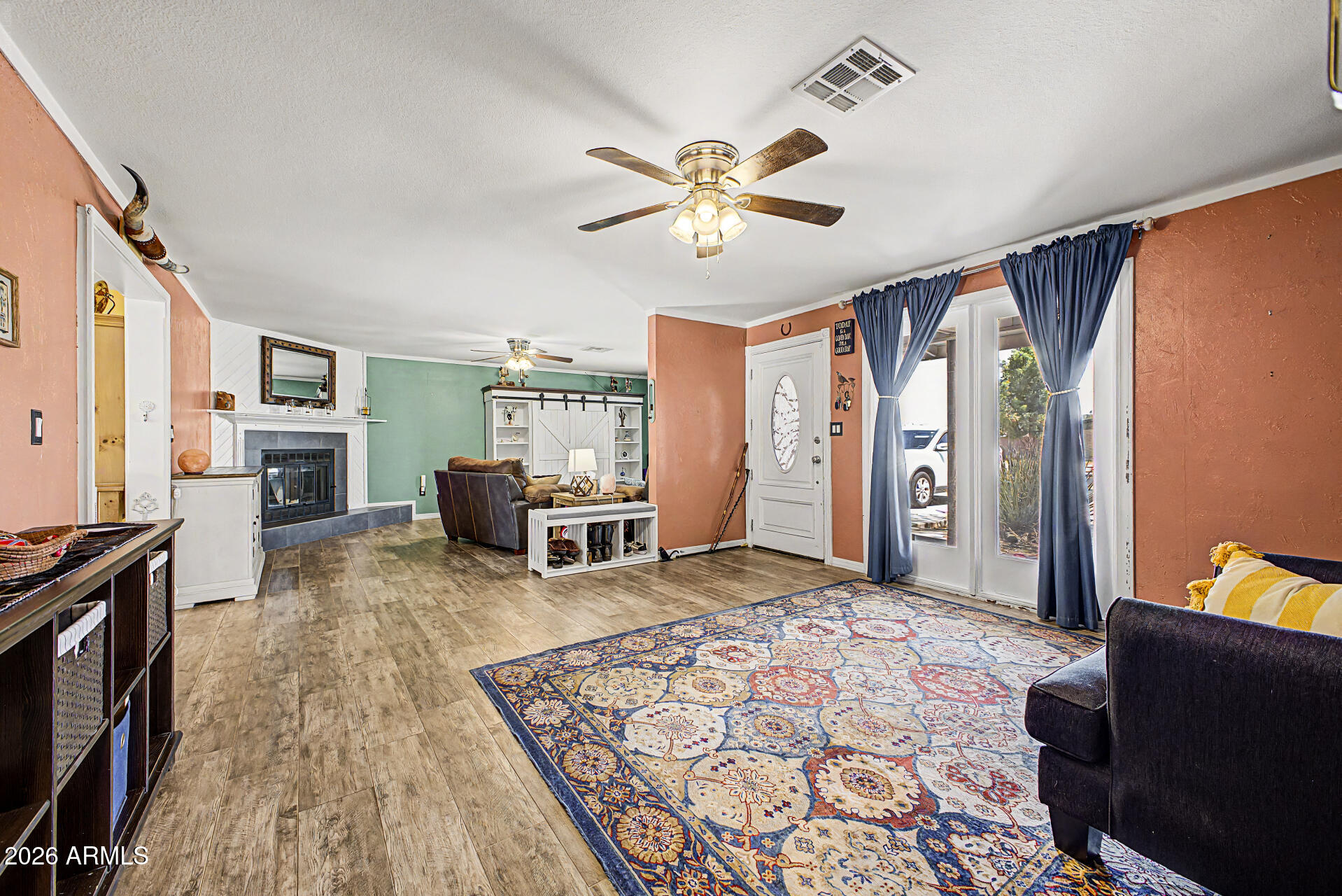 SUHUARO HILLS ESTATES 2 - Residential