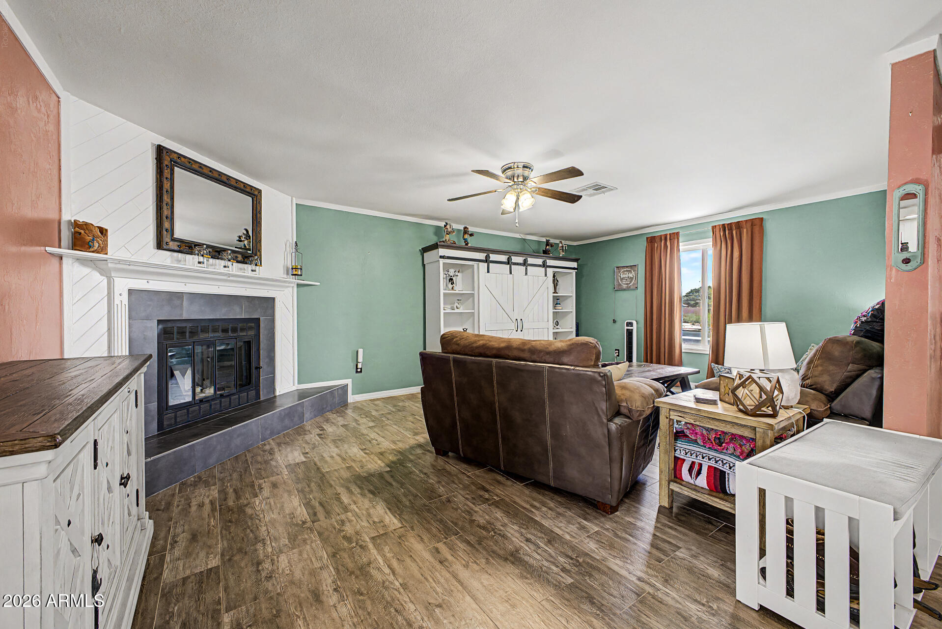 SUHUARO HILLS ESTATES 2 - Residential