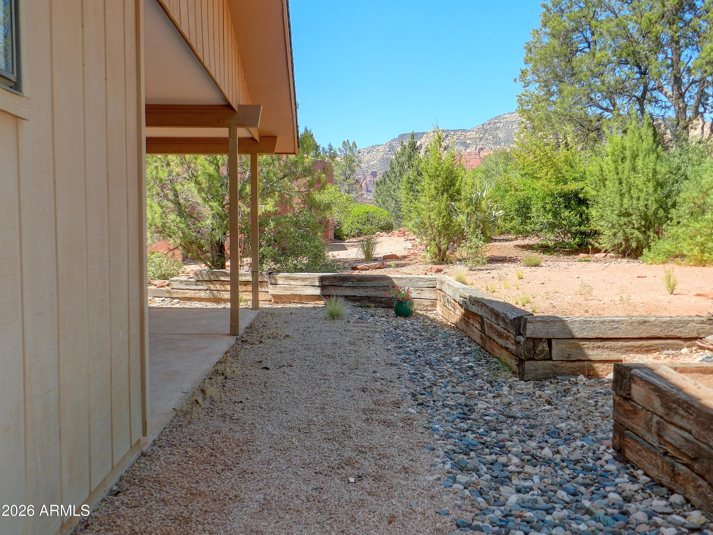 ROLLING HILLS ESTATES 3 - Residential