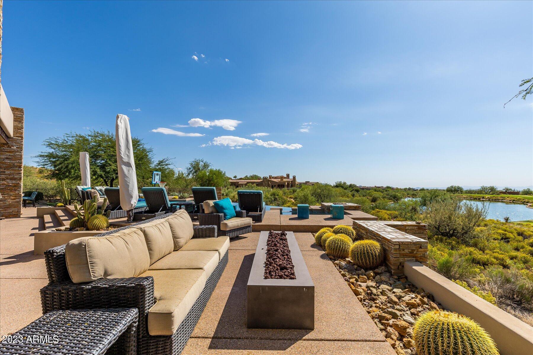 DESERT MOUNTAIN - Residential