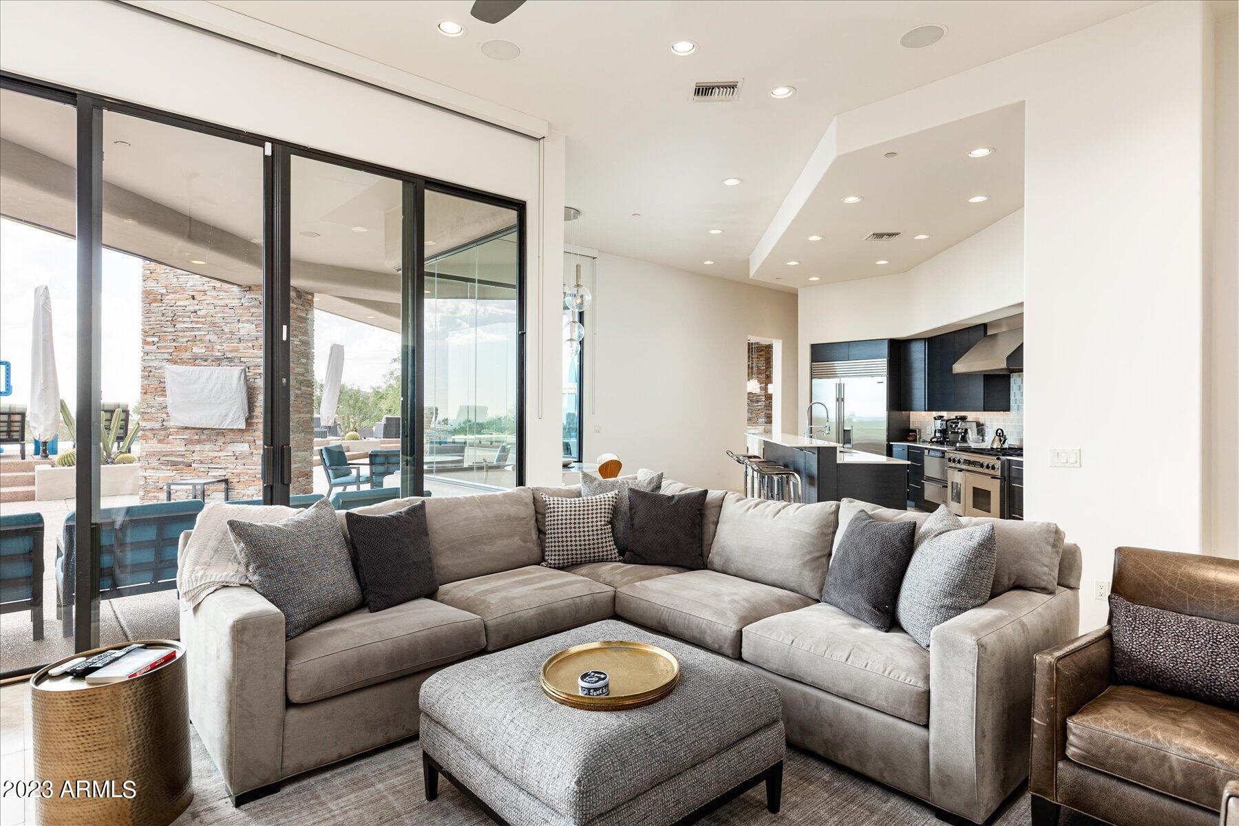 DESERT MOUNTAIN - Residential