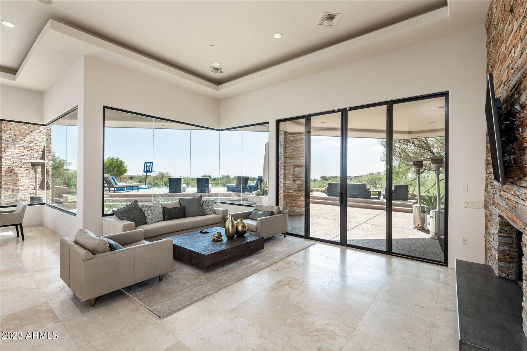 DESERT MOUNTAIN - Residential