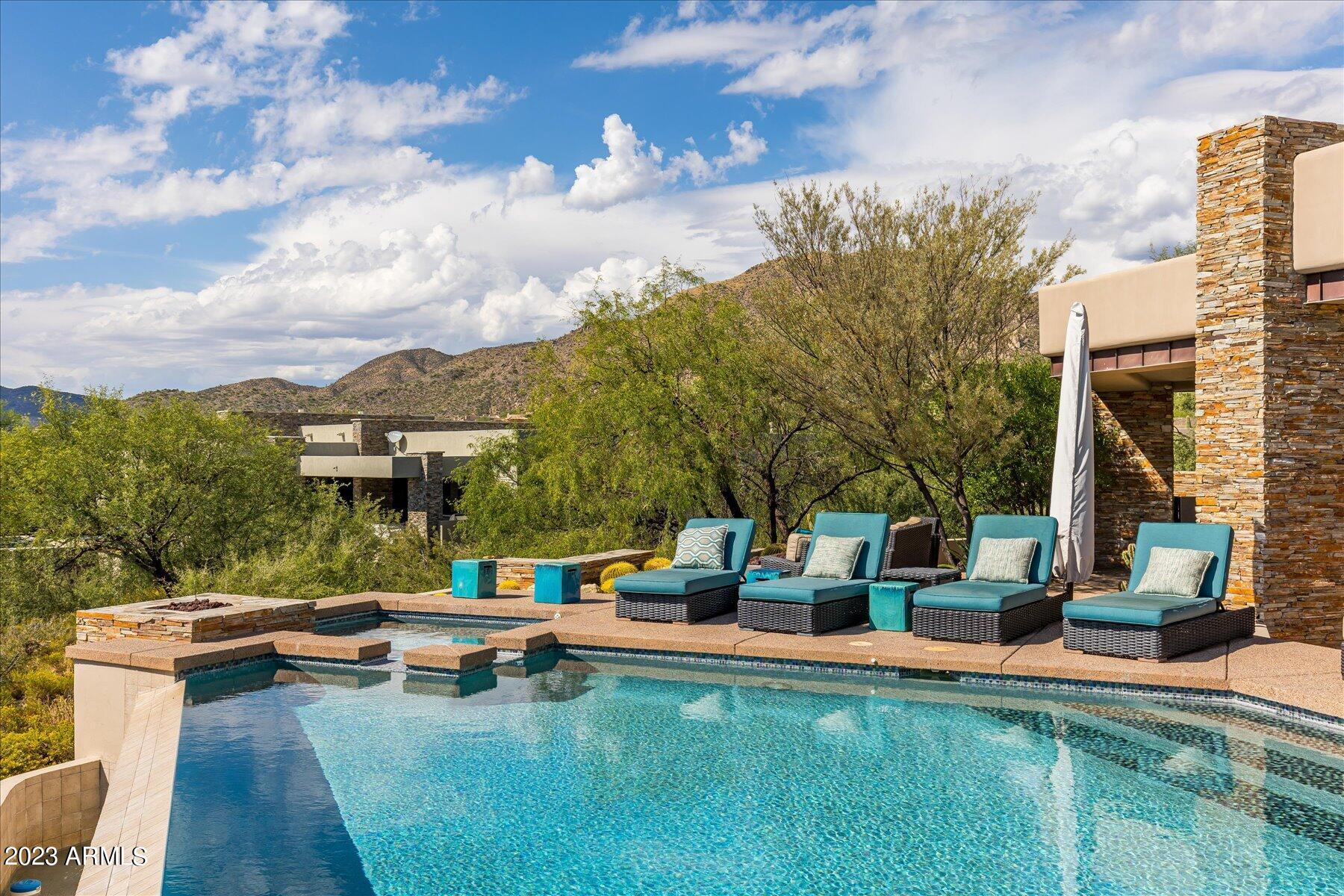 DESERT MOUNTAIN - Residential