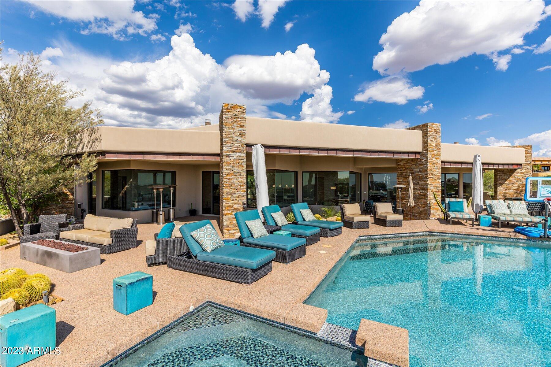 DESERT MOUNTAIN - Residential