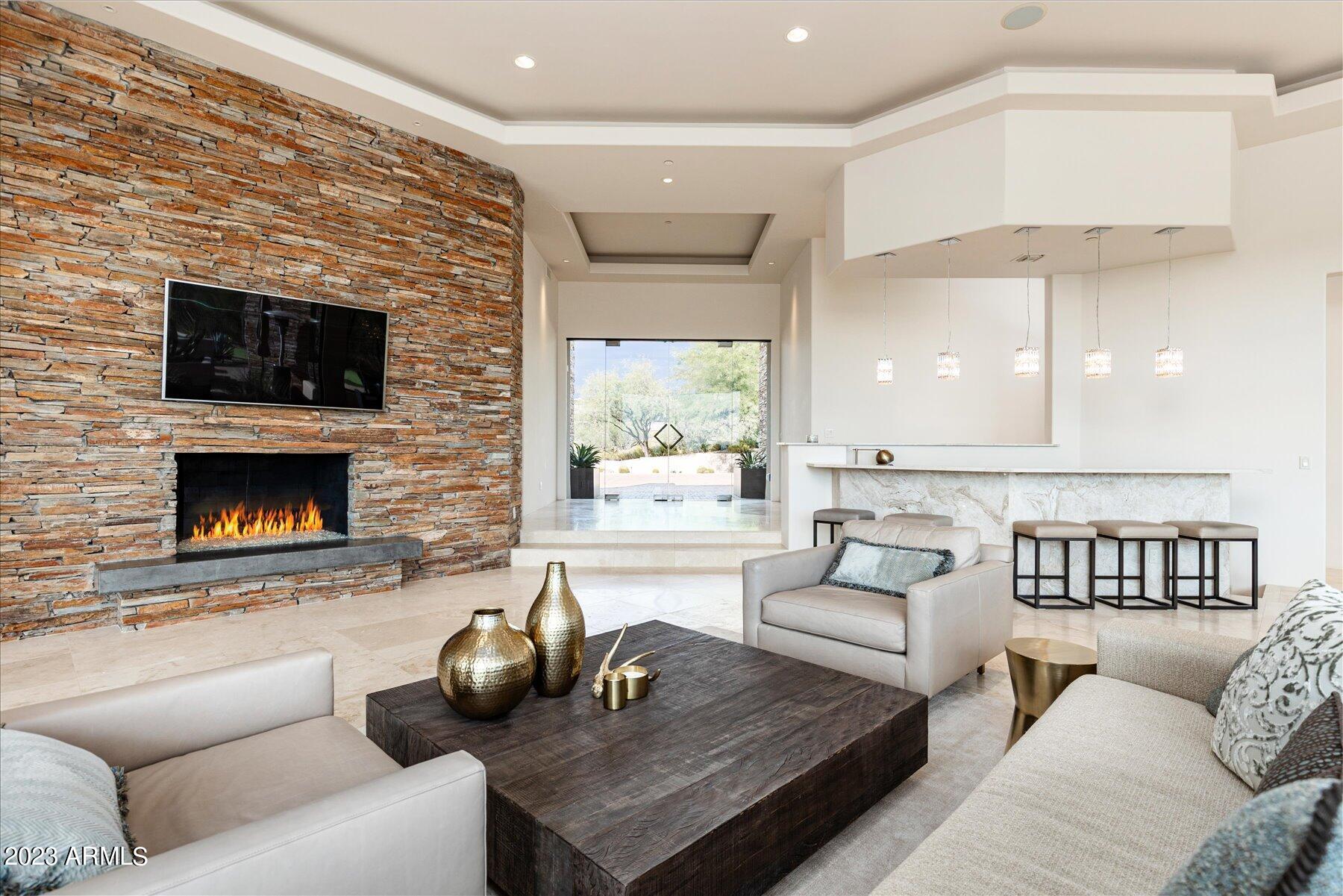 DESERT MOUNTAIN - Residential