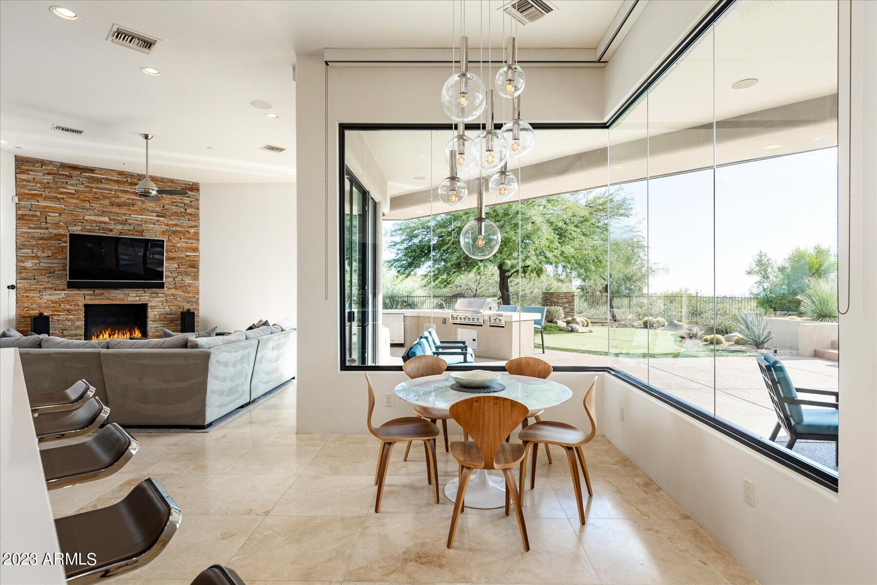 DESERT MOUNTAIN - Residential