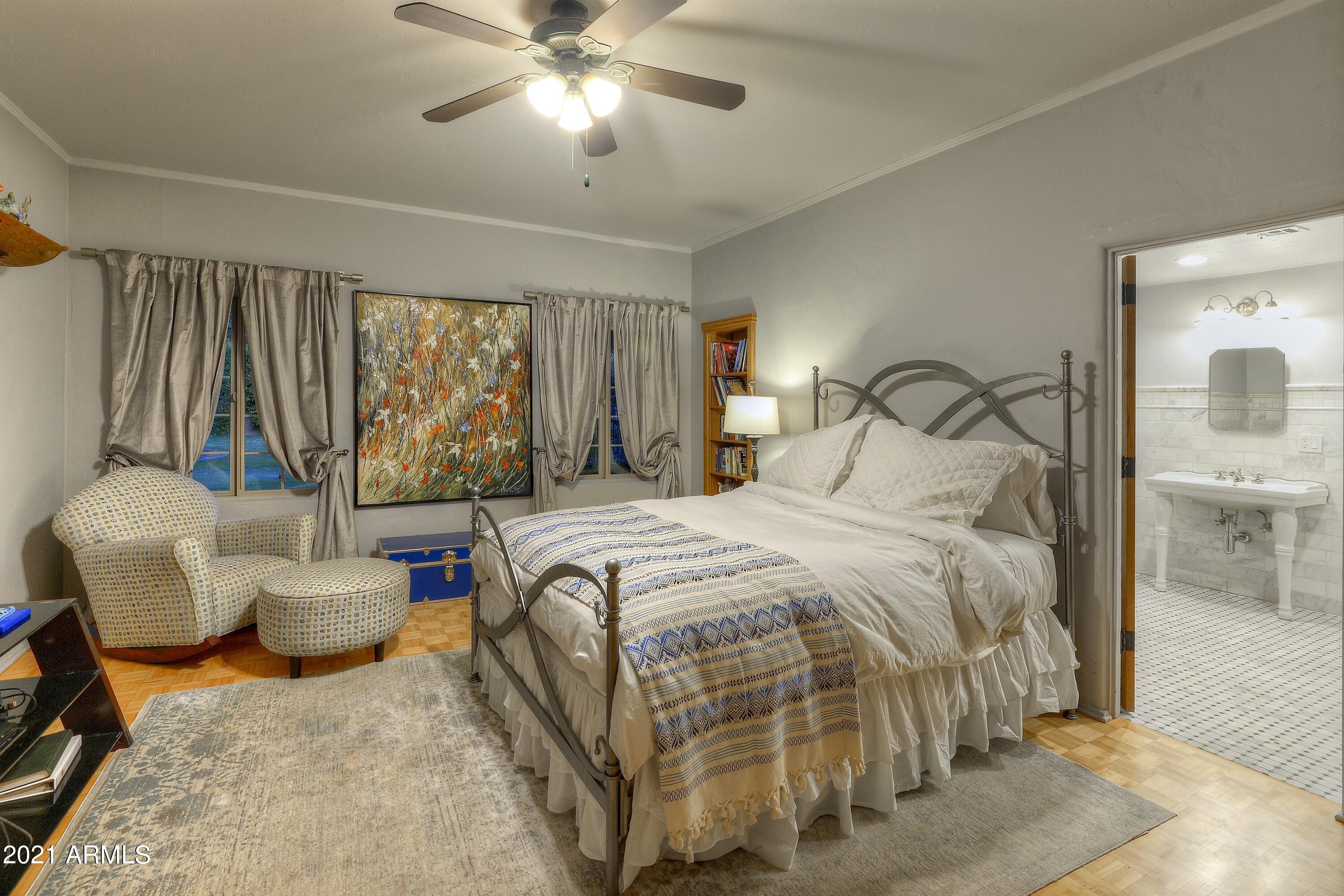 Country Club Manor - Residential