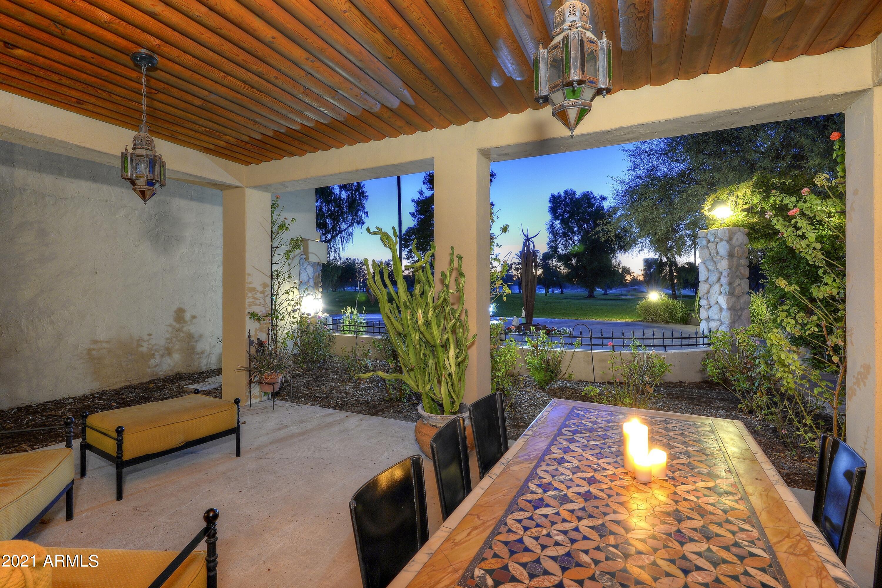 Country Club Manor - Residential