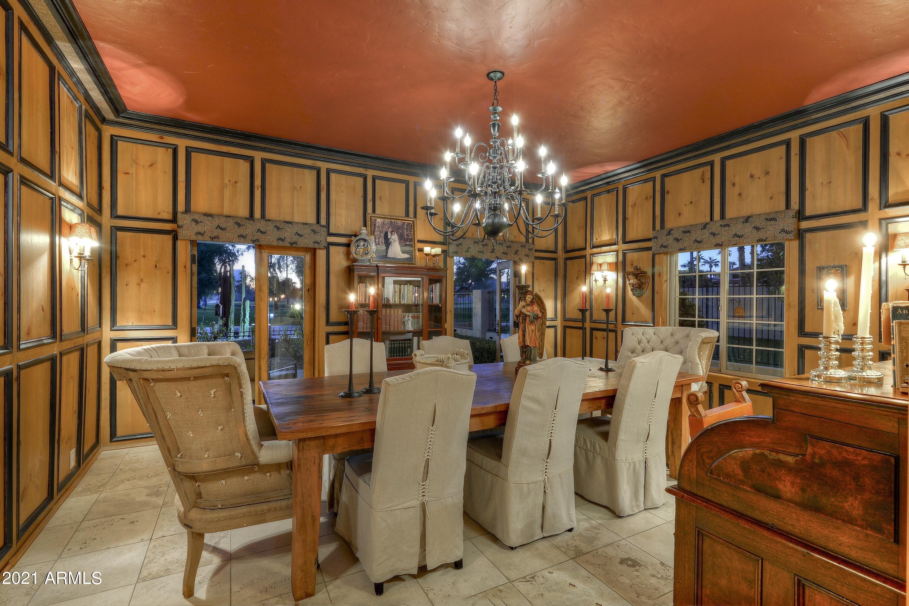 Country Club Manor - Residential