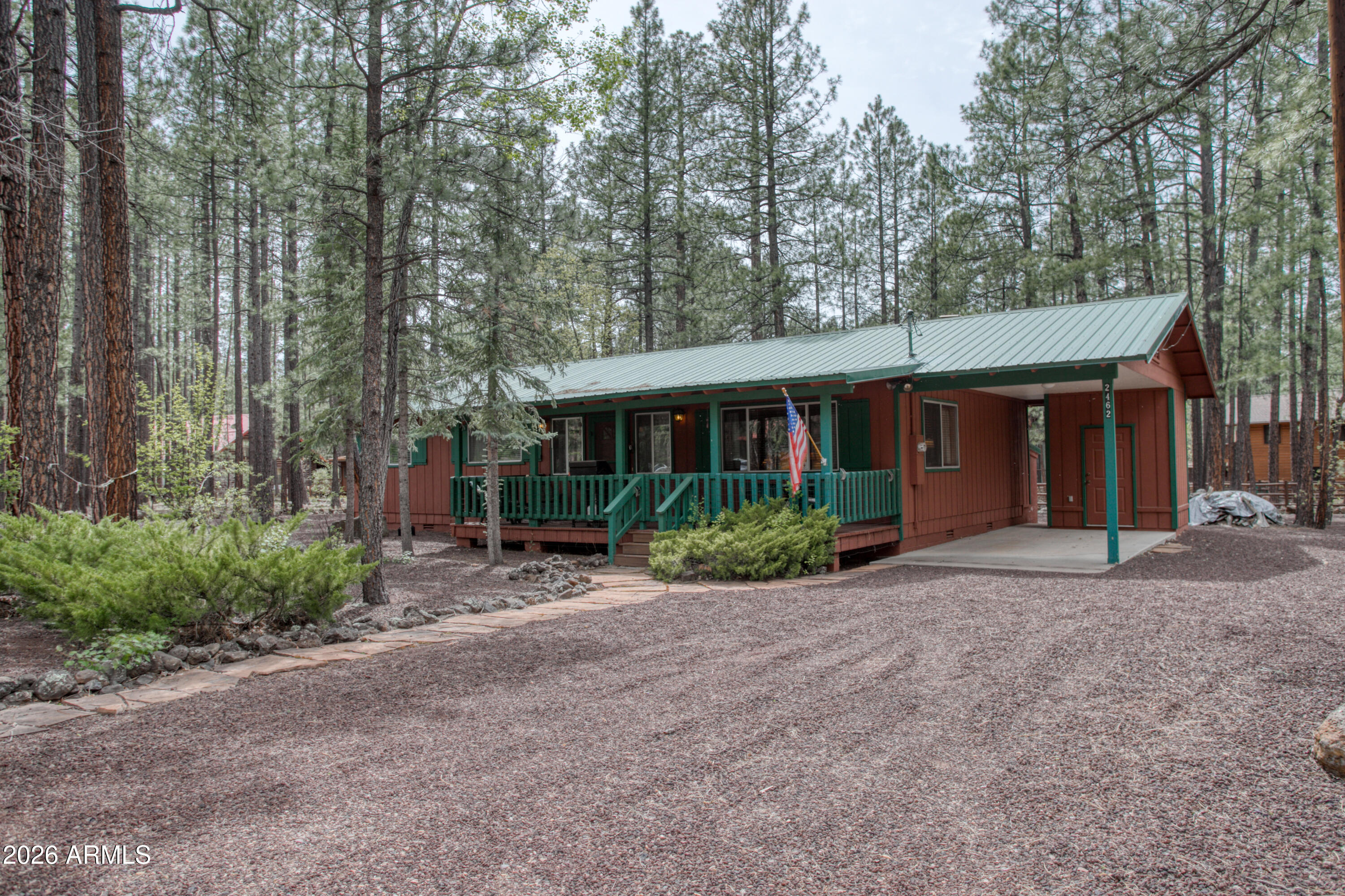 Welcome to your perfect mountain retreat in Pinetop, AZ! This charming single-level cabin features 3 bedrooms and 2 bathrooms, set on a spacious .33-acre lot surrounded by beautiful tall pines. Enjoy a generously sized living room with a cozy fireplace--ideal for relaxing after a day outdoors. The large kitchen offers plenty of room for cooking and dining, highlighted by beautiful granite countertops and ample space for gatherings with family and friends. Updated bathrooms add modern comfort, while the low HOA fee of just $60 per year keeps ownership affordable. A wonderful opportunity to own a peaceful getaway in the pines! Being sold furnished!