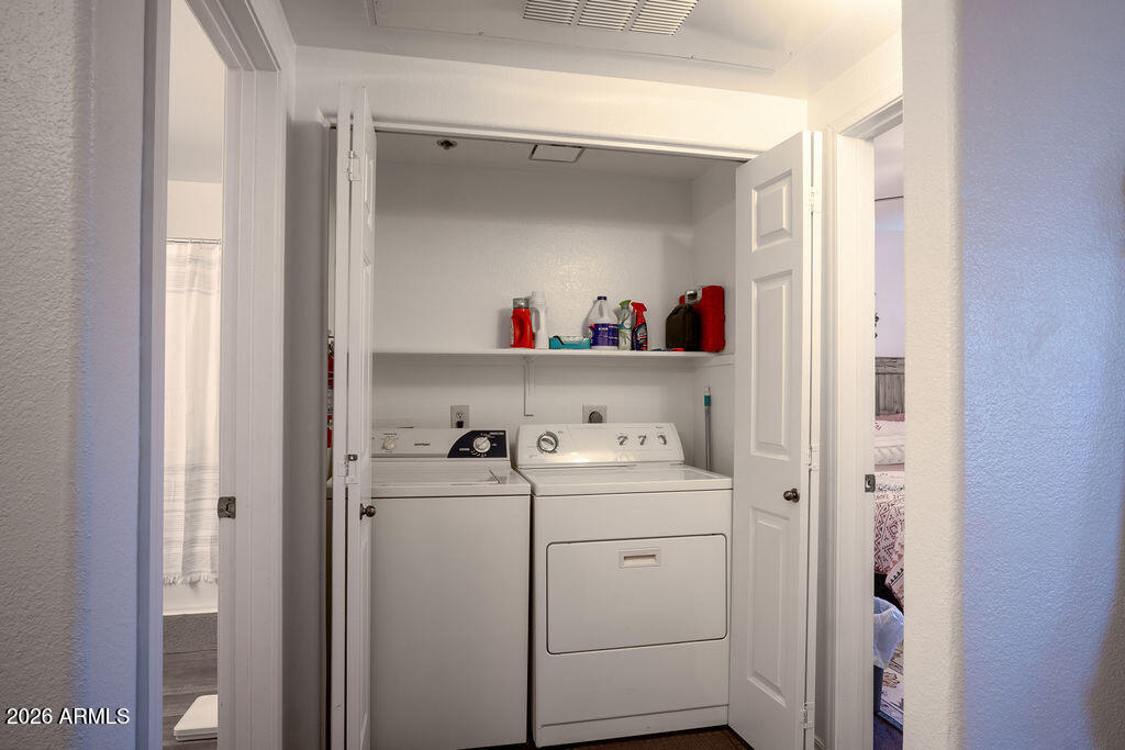 LAKESHORE AT ANDERSEN SPRINGS CONDOMINIUM - Residential