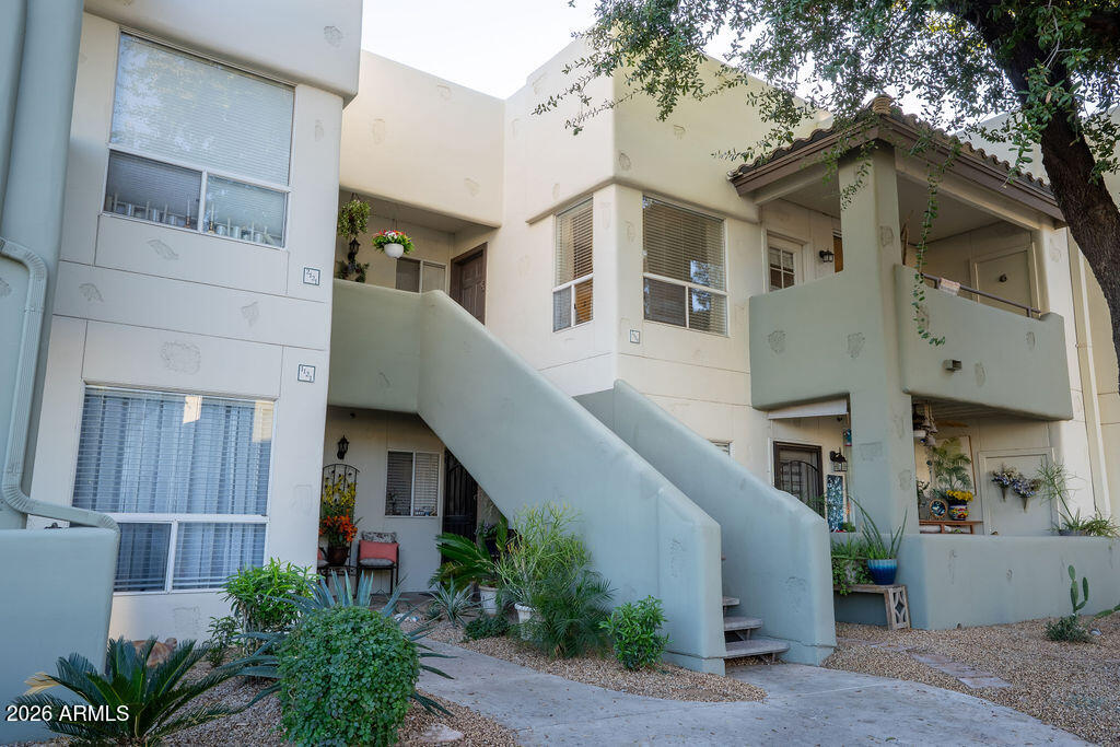 LAKESHORE AT ANDERSEN SPRINGS CONDOMINIUM - Residential