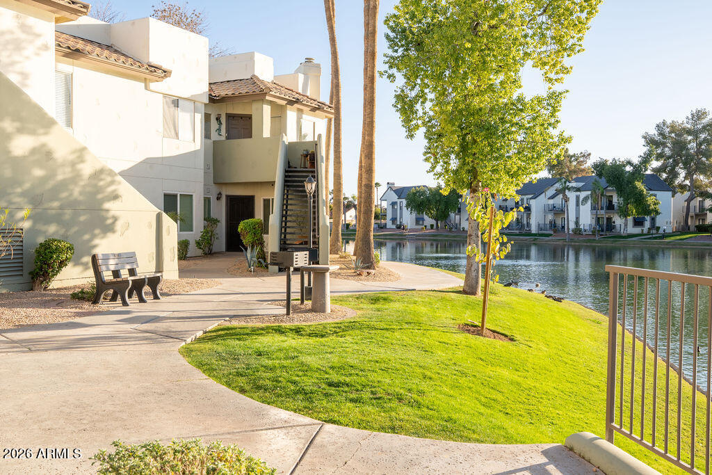 LAKESHORE AT ANDERSEN SPRINGS CONDOMINIUM - Residential