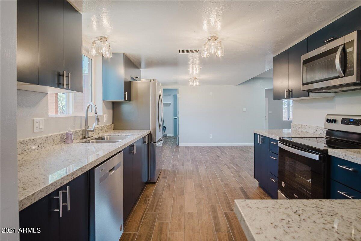 TOWN & COUNTRY ESTATES - Residential