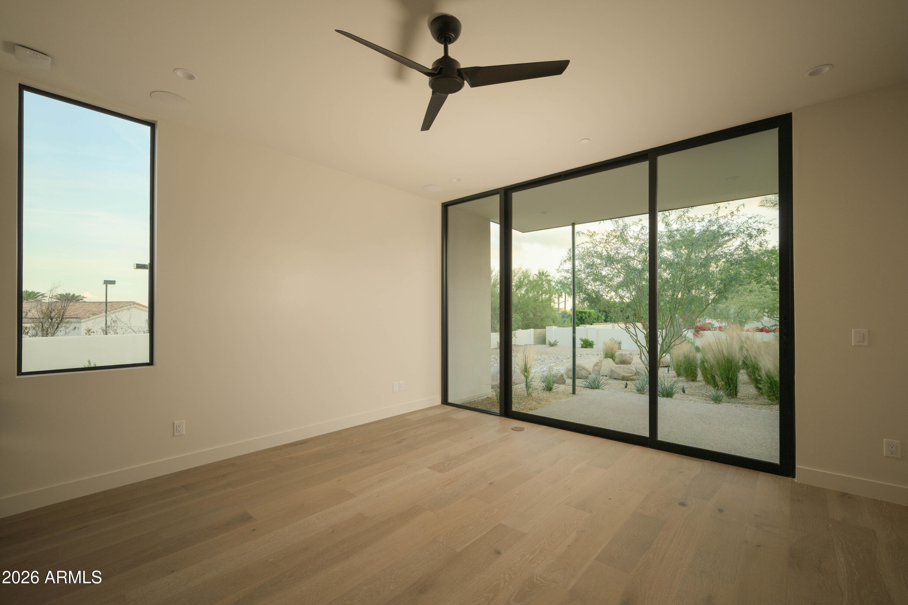 CAMELBACK LANDS 7 - Residential