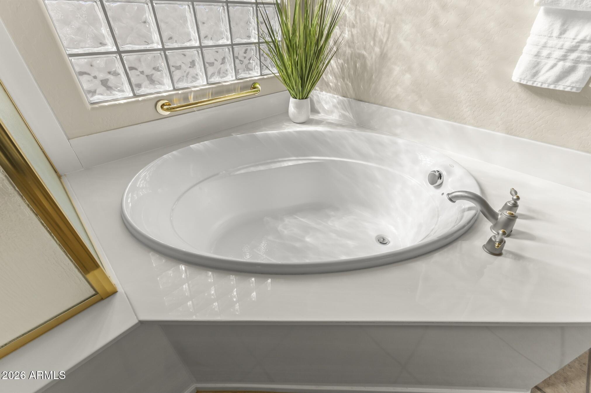 CORTE BELLA COUNTRY CLUB LA SALINAS UNIT 5 - Residential
