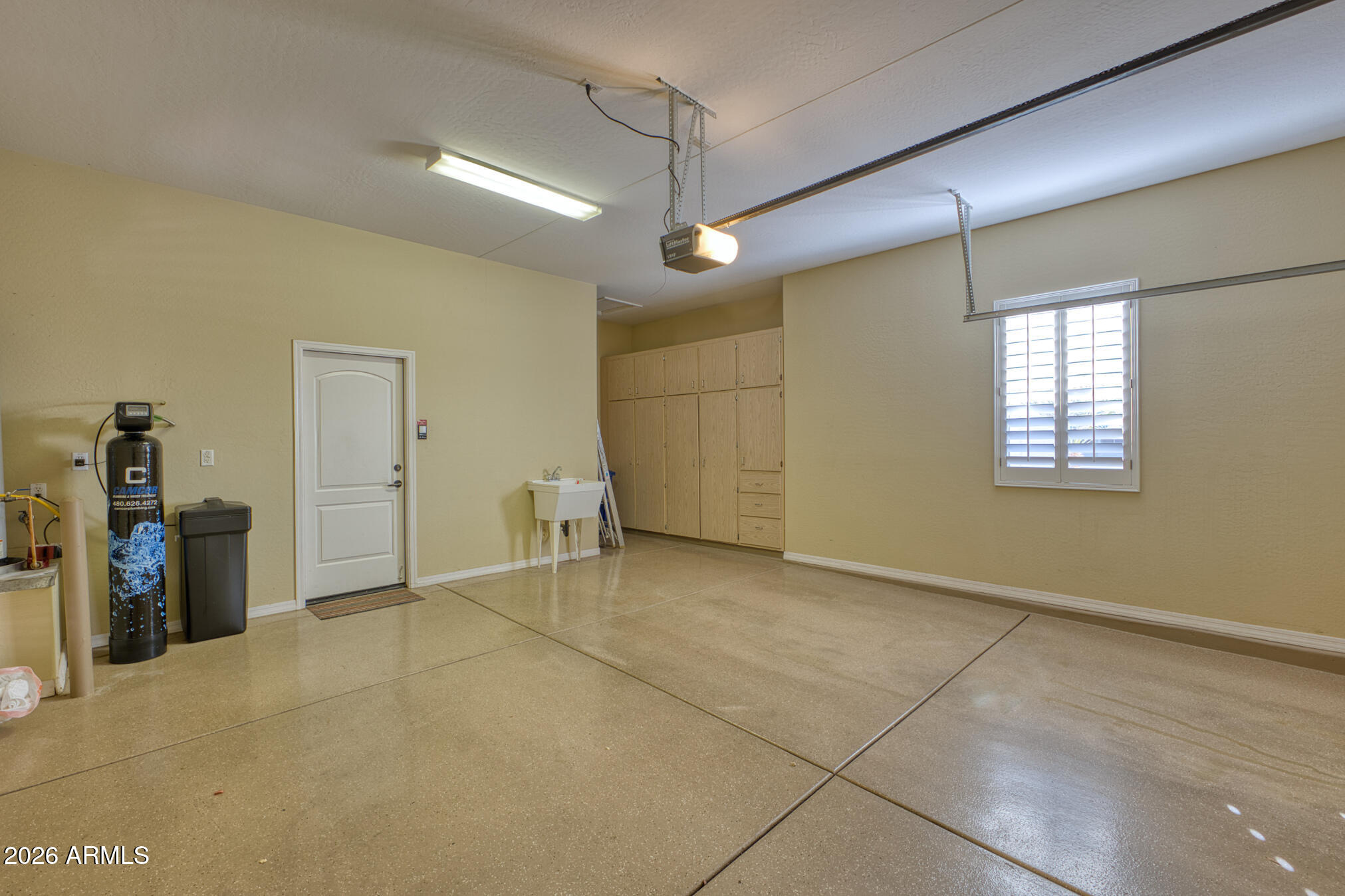 CORTE BELLA COUNTRY CLUB LA SALINAS UNIT 5 - Residential