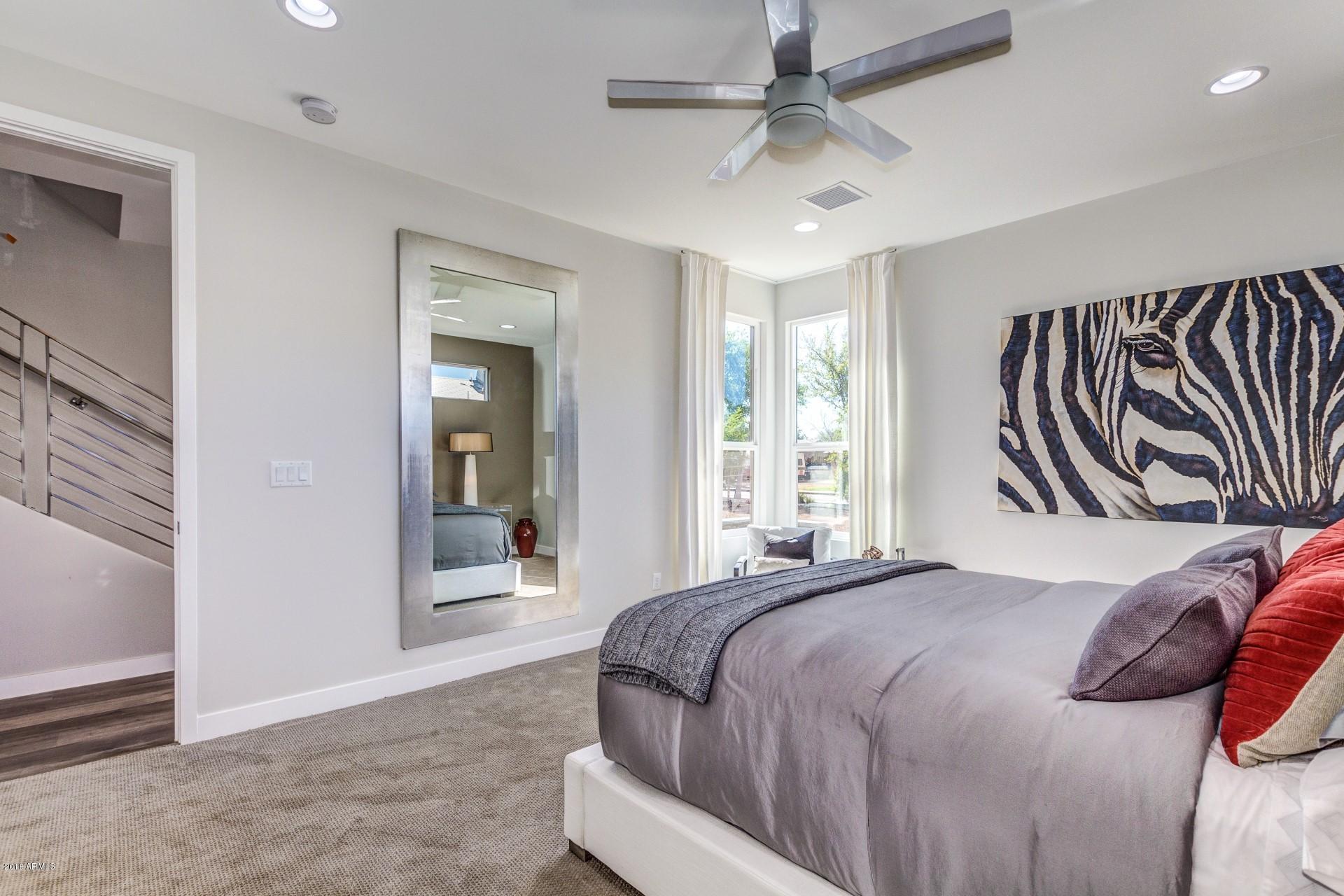 5TH STREET TOWNHOUSES - Residential Income