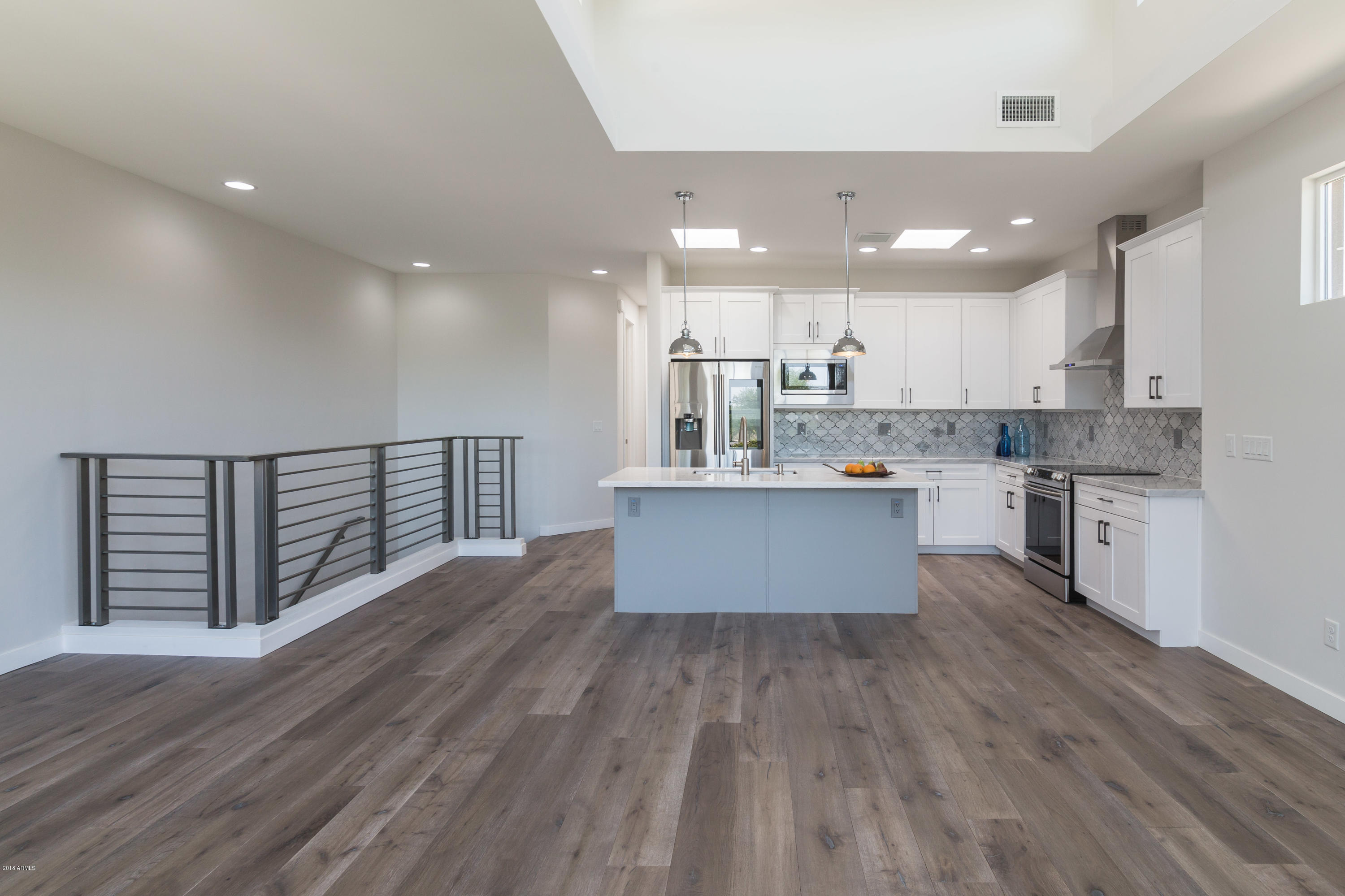 5TH STREET TOWNHOUSES - Residential Income