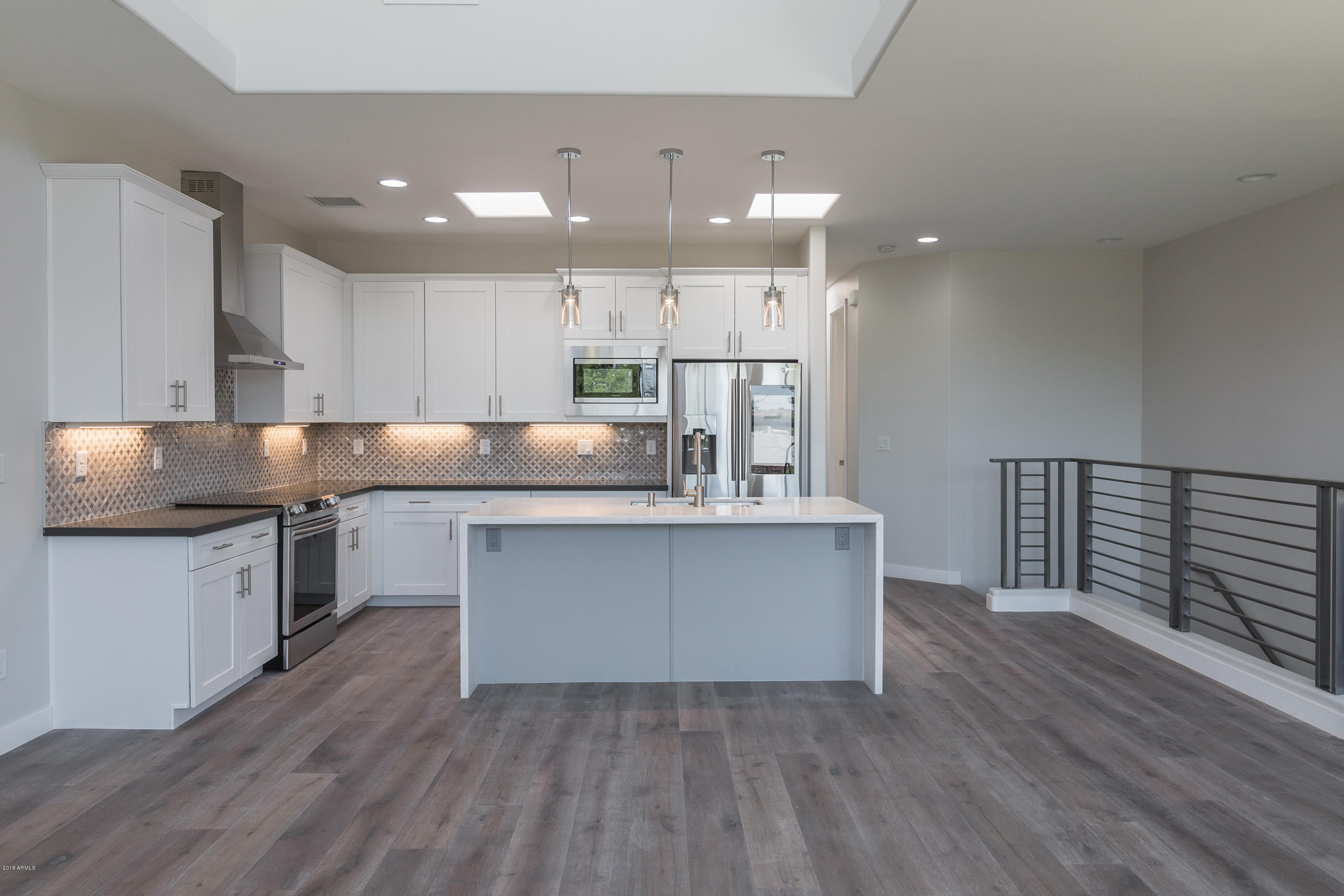5TH STREET TOWNHOUSES - Residential Income