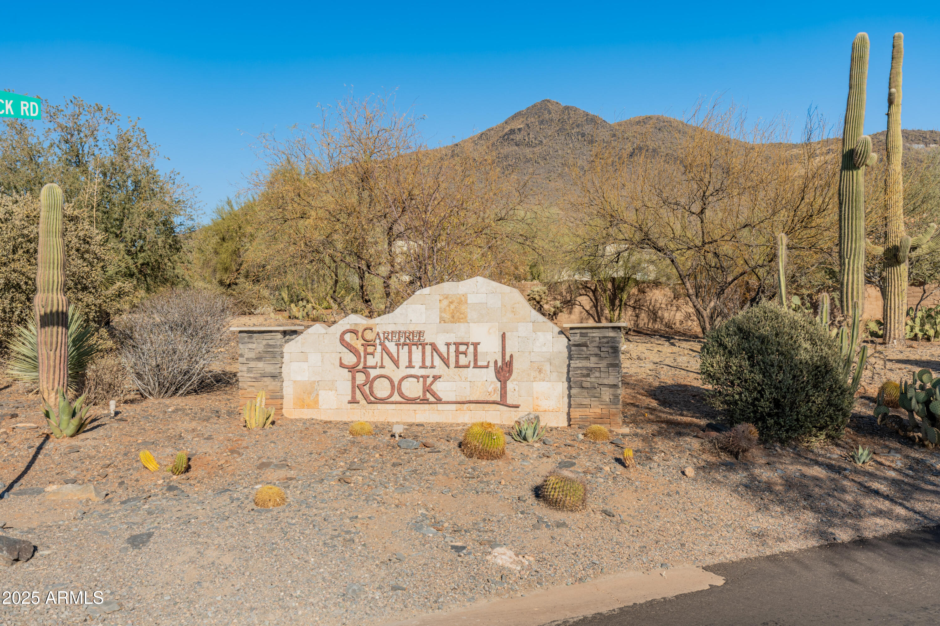 CAREFREE SENTINEL ROCK ESTATES 2 LOT 63-133 - Residential