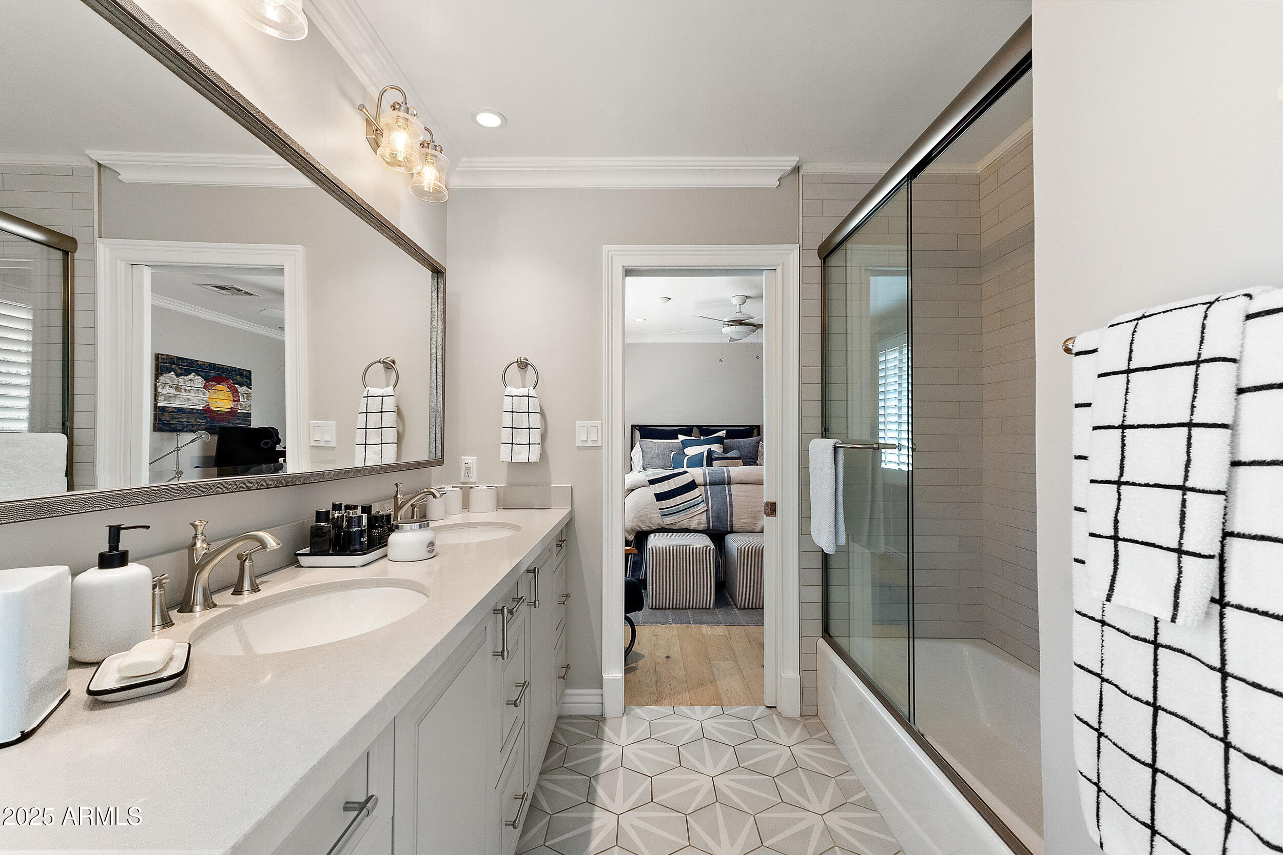 MIRADA LOS ARCOS PHASE 1 - Residential