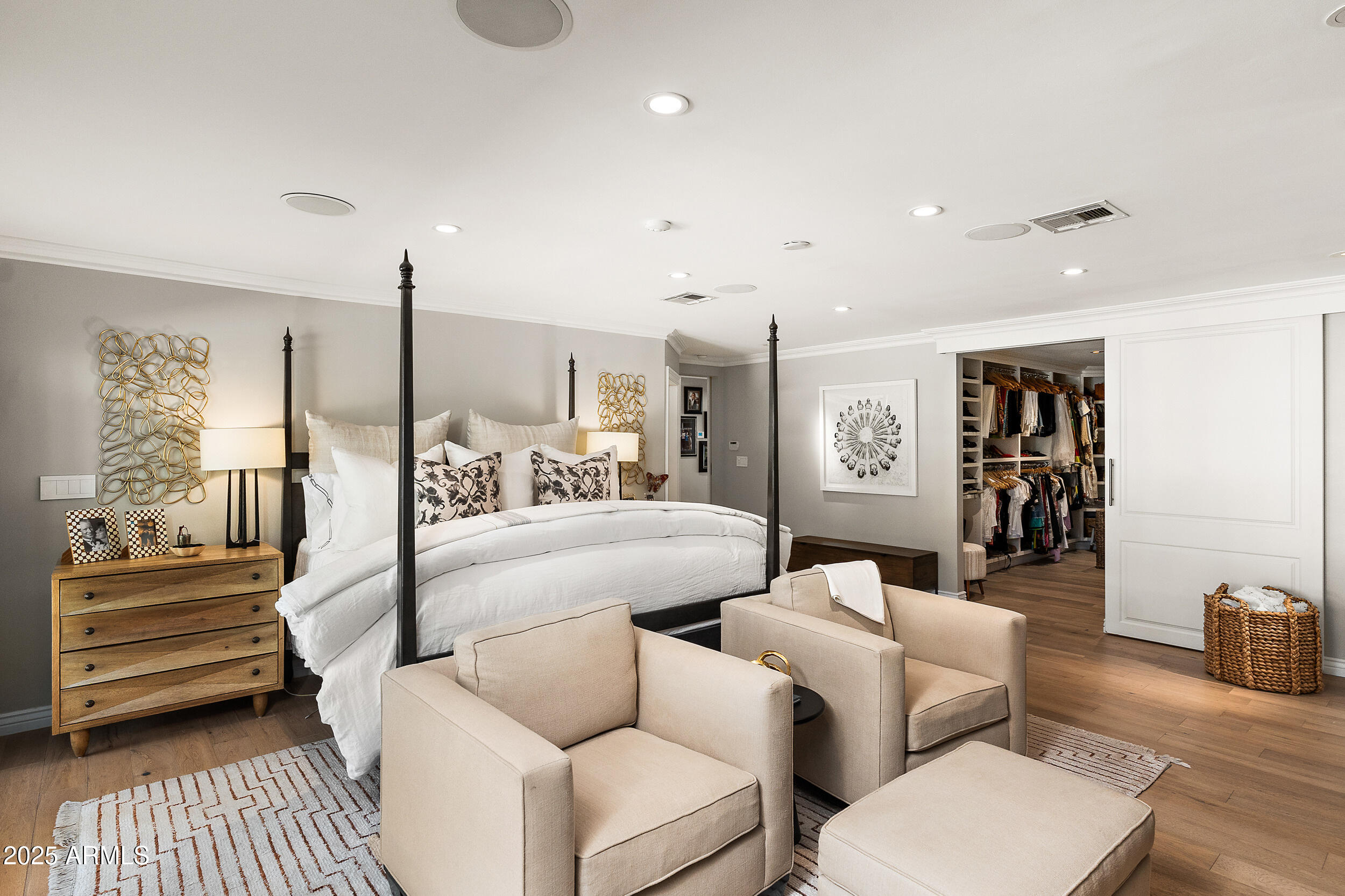 MIRADA LOS ARCOS PHASE 1 - Residential