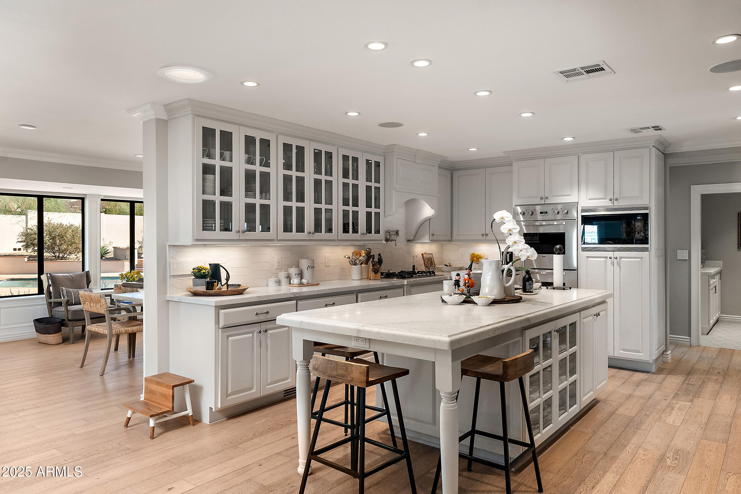 MIRADA LOS ARCOS PHASE 1 - Residential