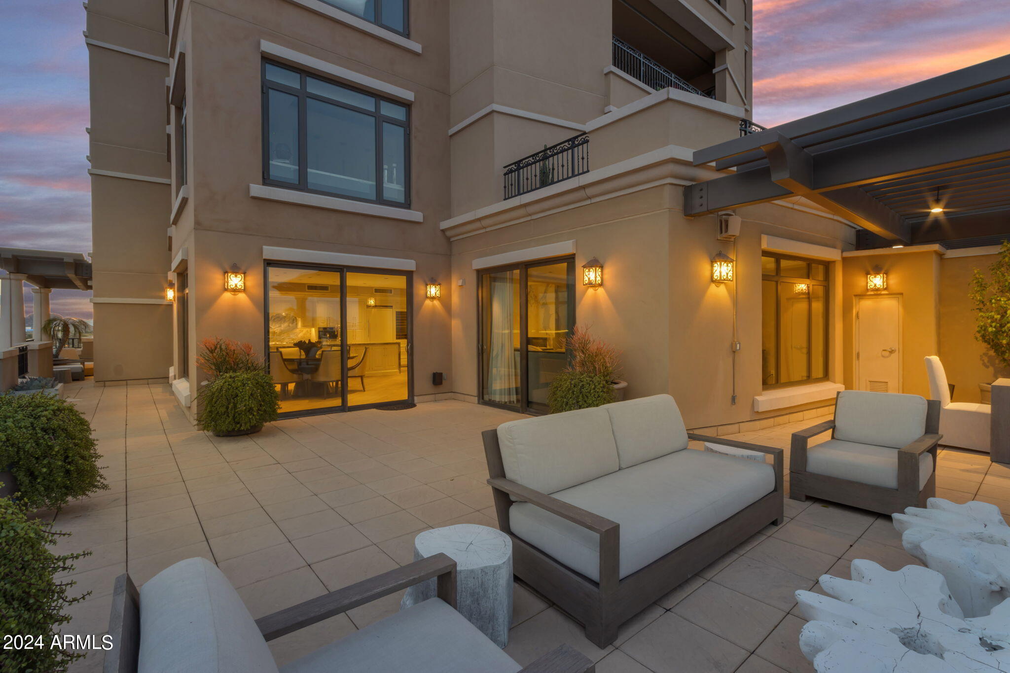 SCOTTSDALE WATERFRONT RESIDENCES CONDOMINIUM - Residential