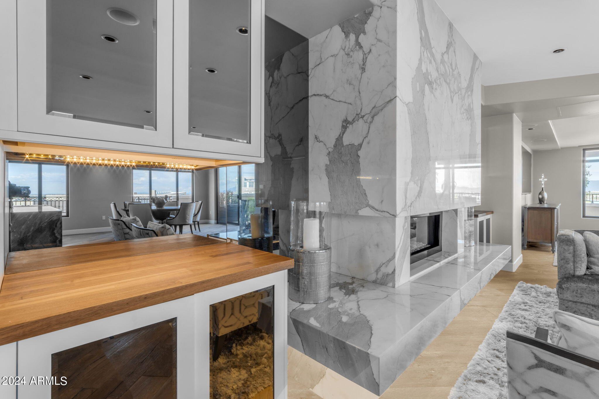 SCOTTSDALE WATERFRONT RESIDENCES CONDOMINIUM - Residential