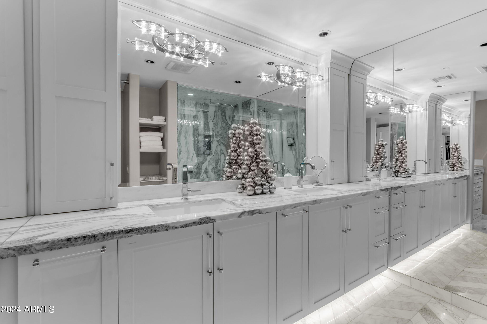 SCOTTSDALE WATERFRONT RESIDENCES CONDOMINIUM - Residential