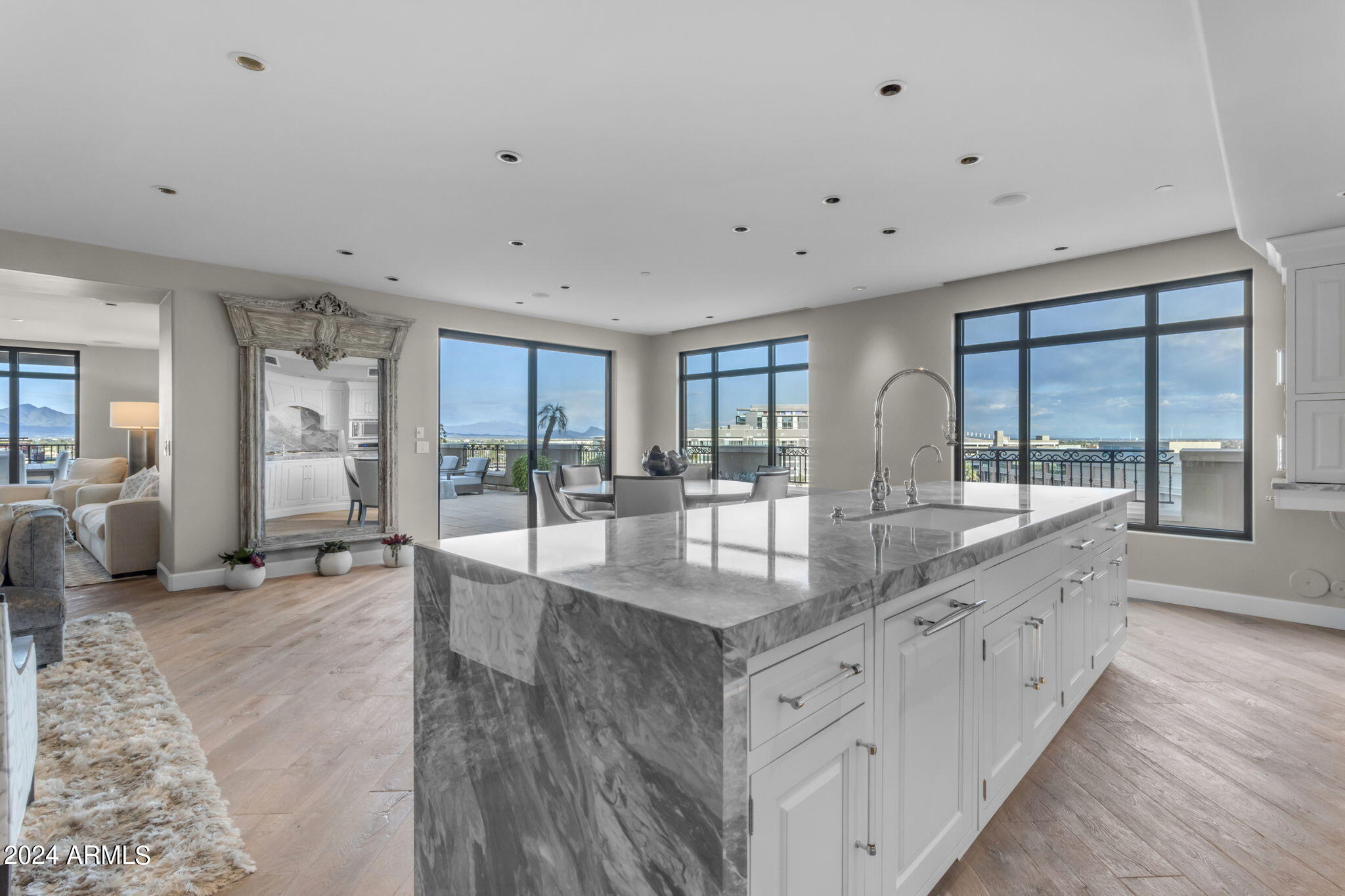 SCOTTSDALE WATERFRONT RESIDENCES CONDOMINIUM - Residential