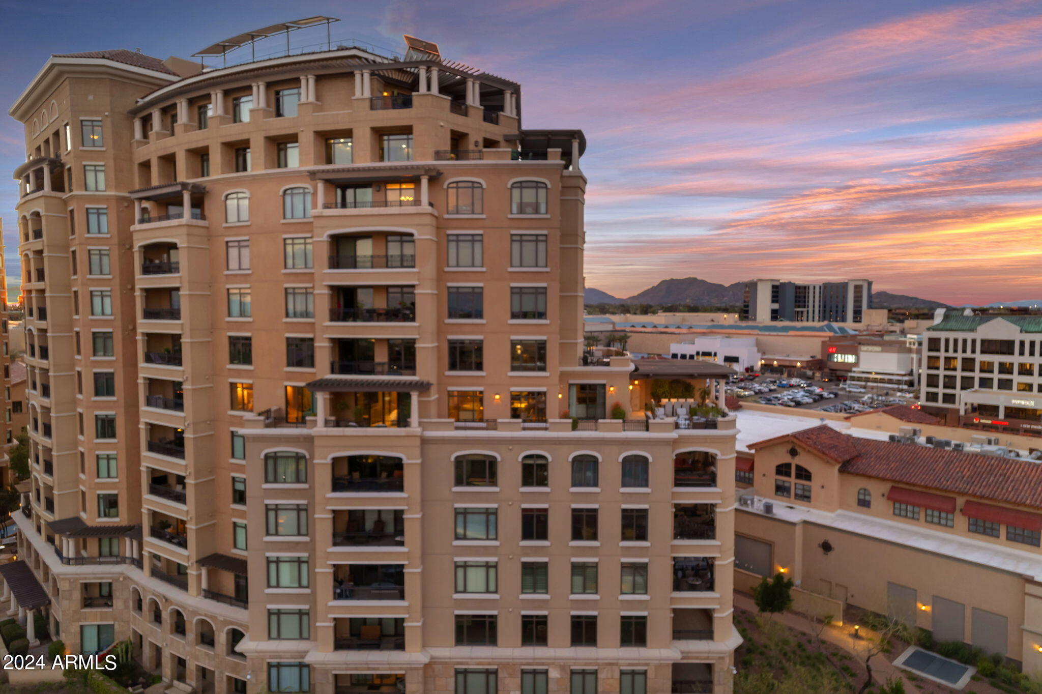 SCOTTSDALE WATERFRONT RESIDENCES CONDOMINIUM - Residential