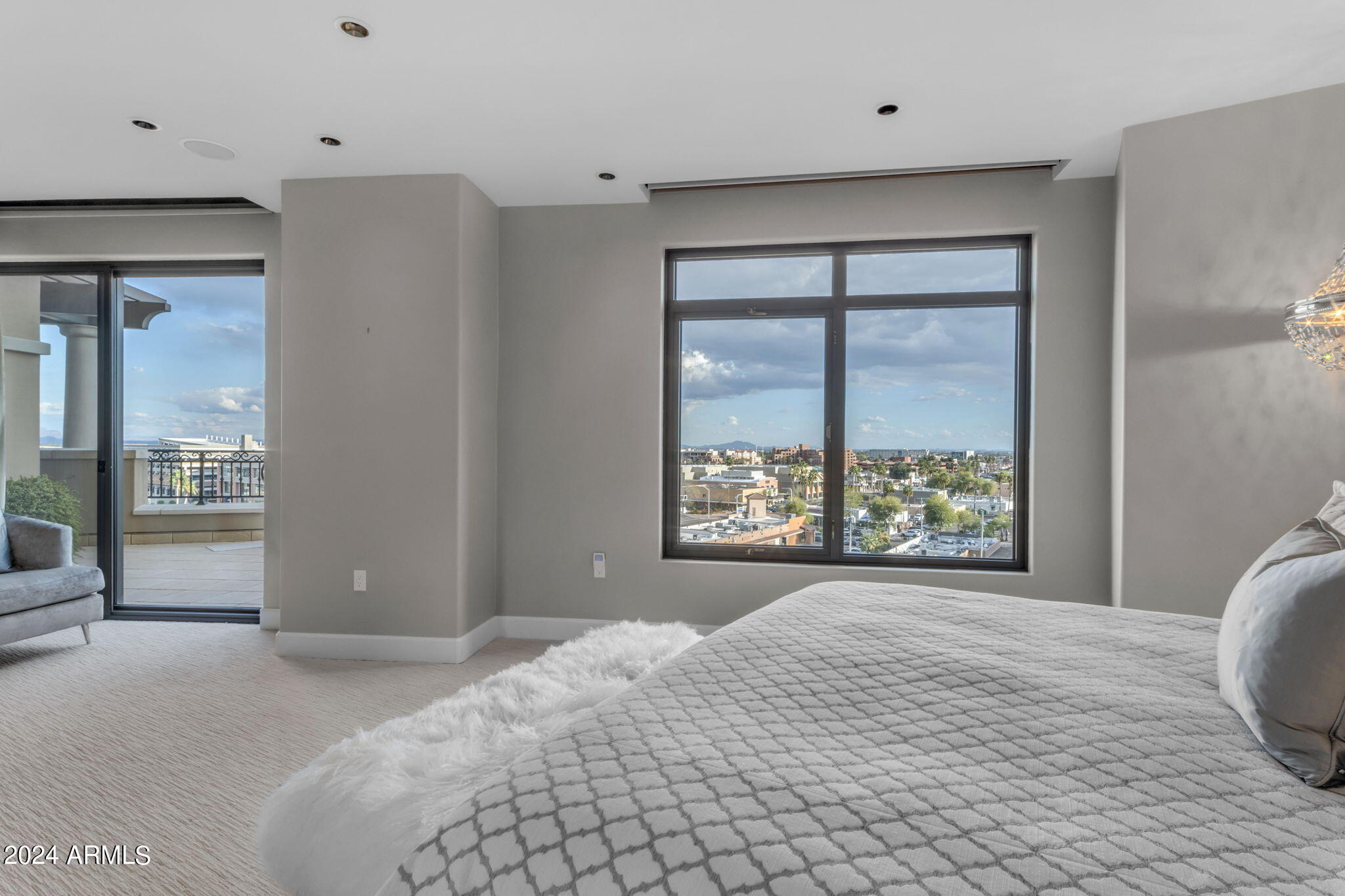 SCOTTSDALE WATERFRONT RESIDENCES CONDOMINIUM - Residential