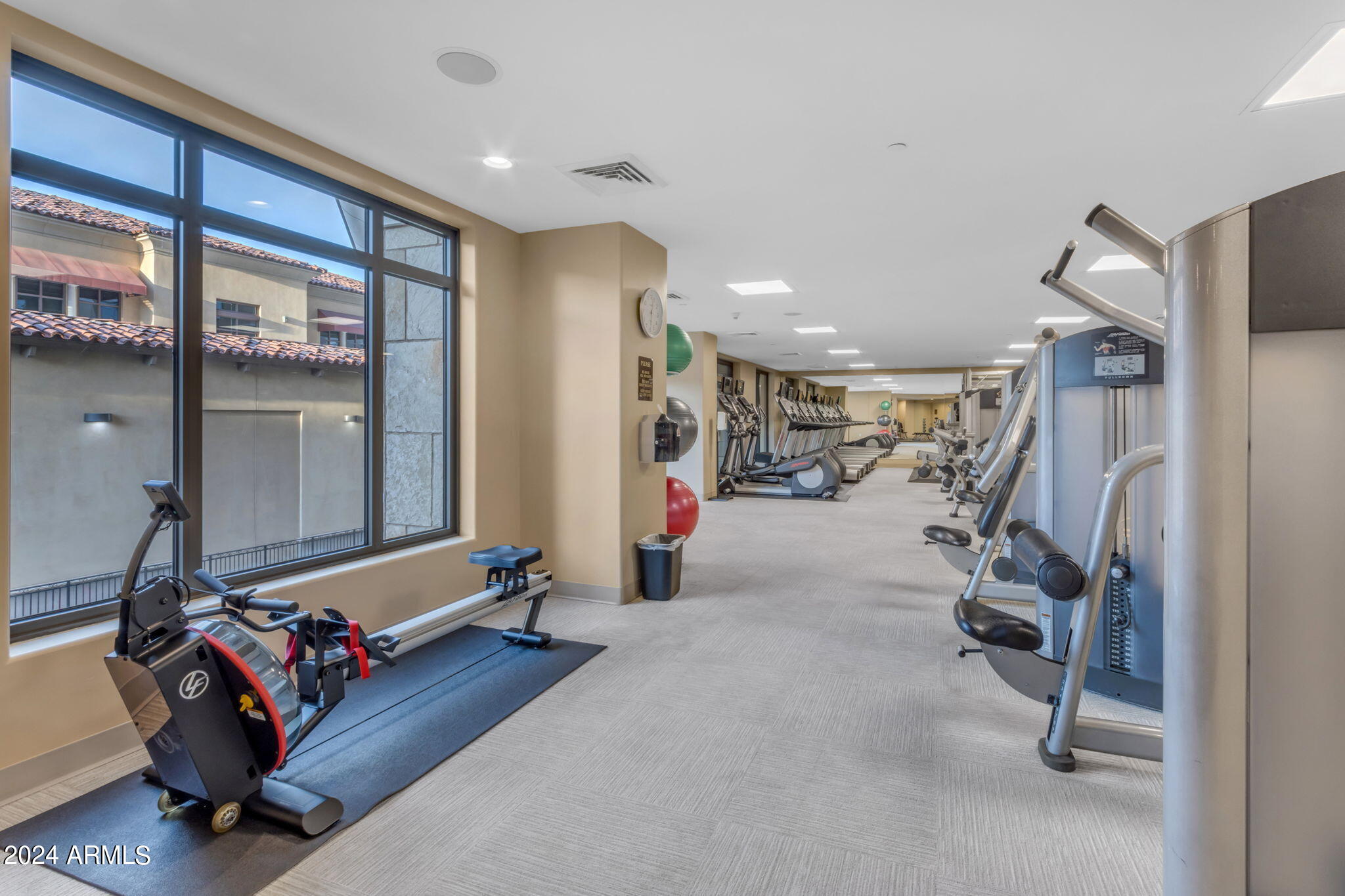 SCOTTSDALE WATERFRONT RESIDENCES CONDOMINIUM - Residential