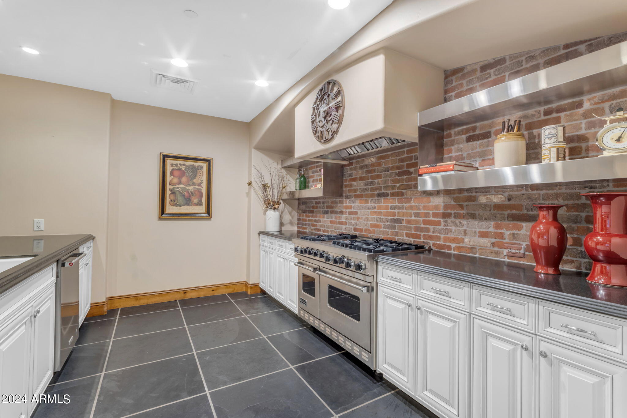 SCOTTSDALE WATERFRONT RESIDENCES CONDOMINIUM - Residential