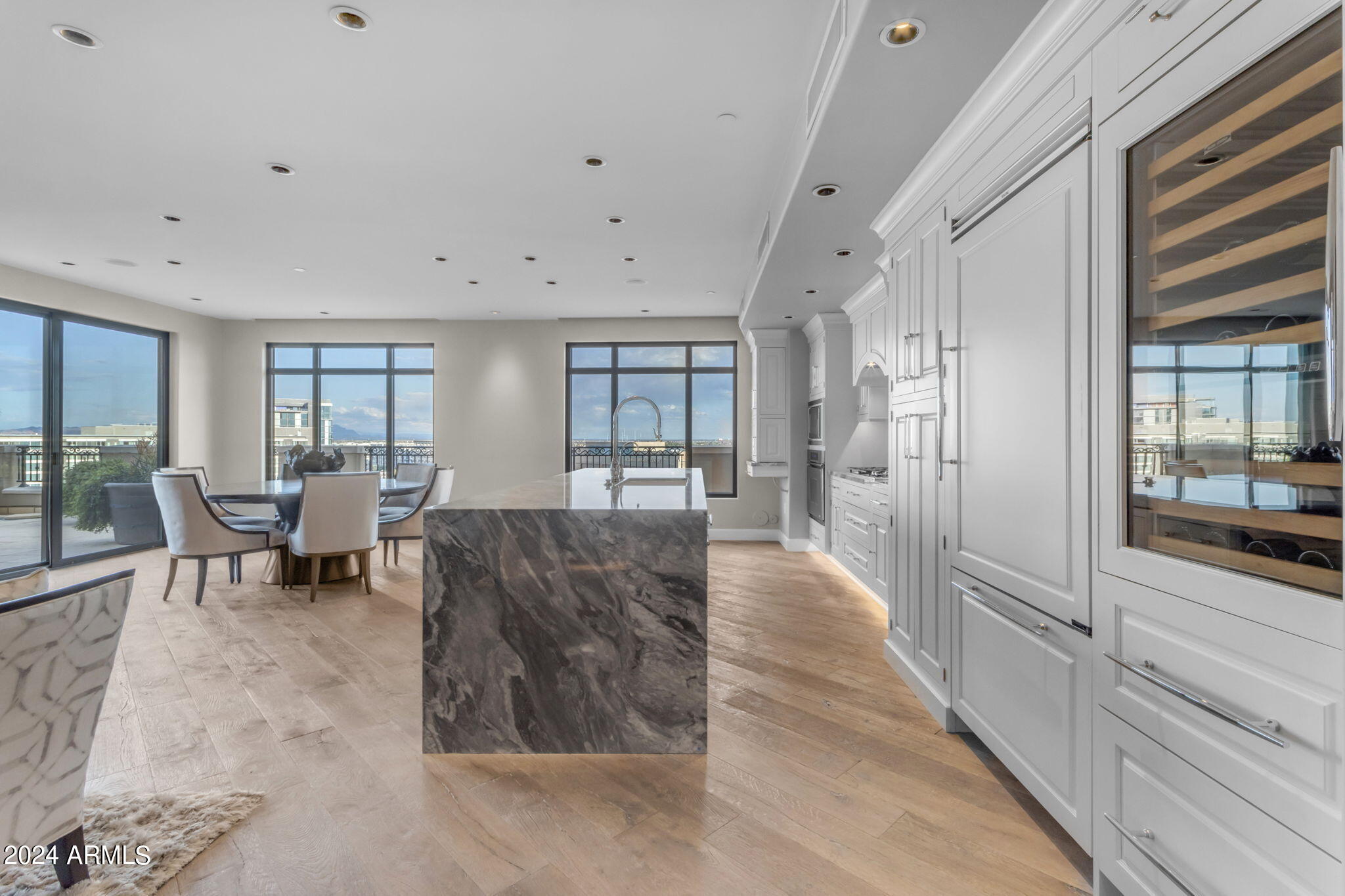 SCOTTSDALE WATERFRONT RESIDENCES CONDOMINIUM - Residential