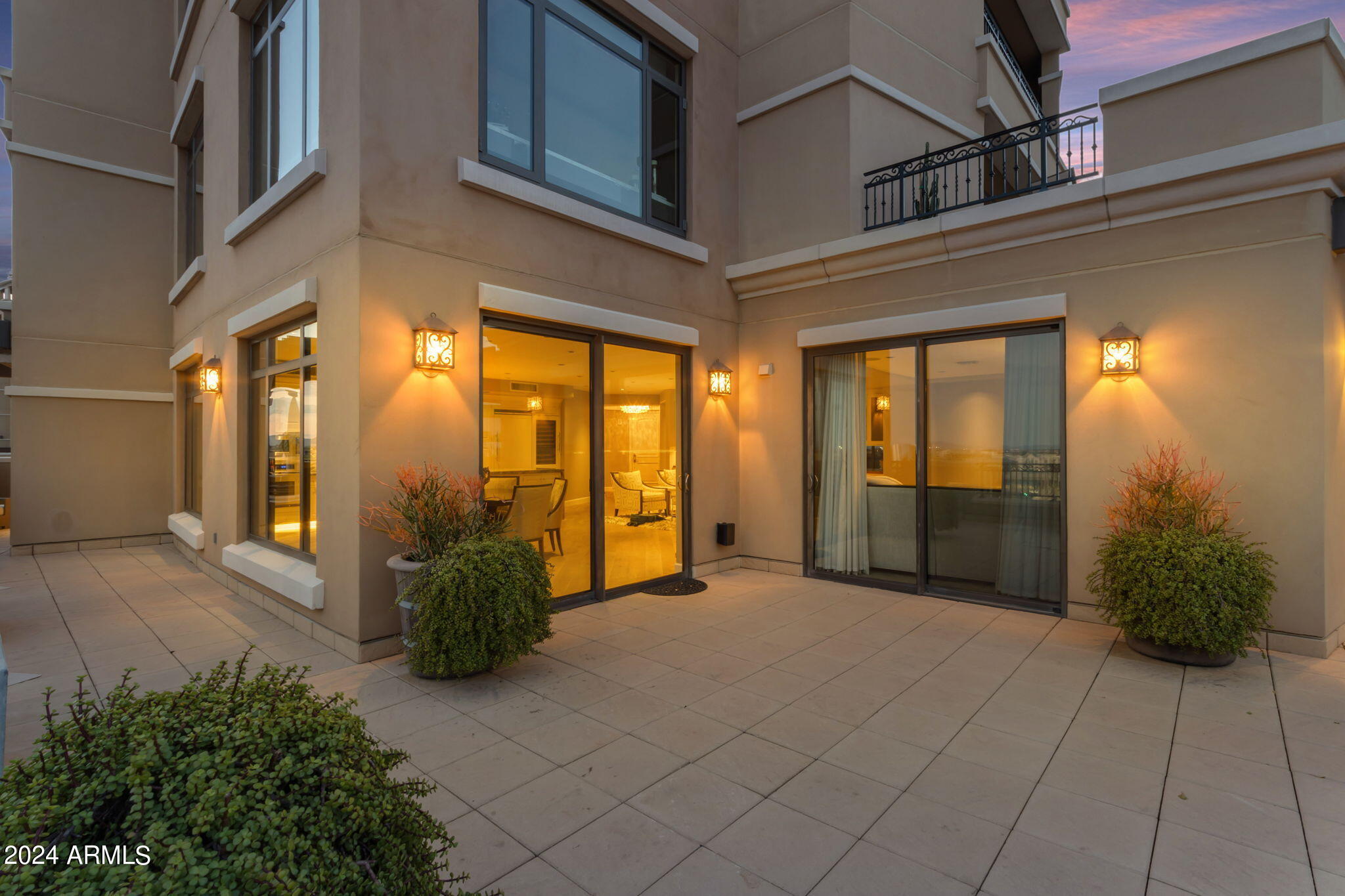 SCOTTSDALE WATERFRONT RESIDENCES CONDOMINIUM - Residential