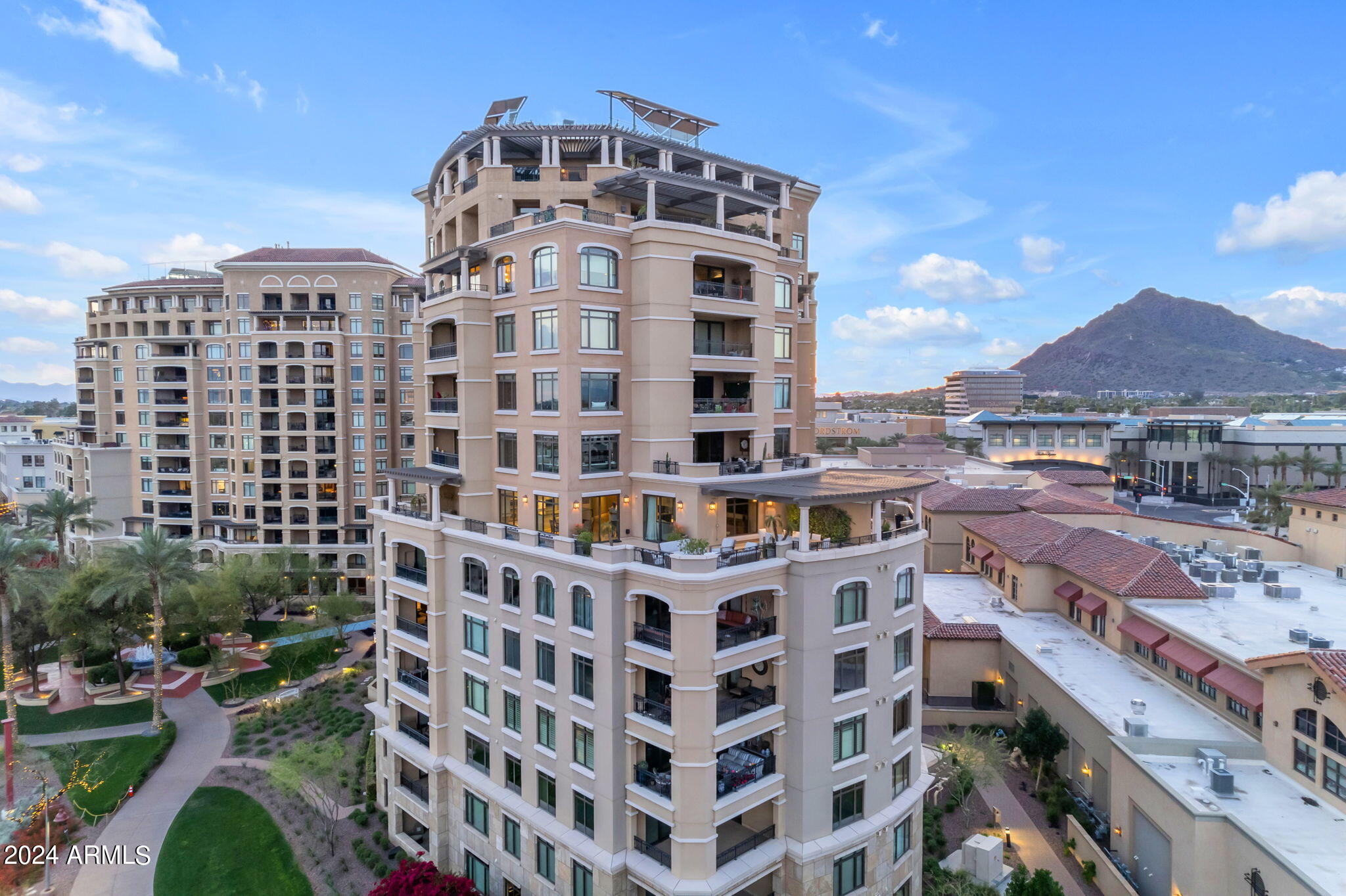 SCOTTSDALE WATERFRONT RESIDENCES CONDOMINIUM - Residential