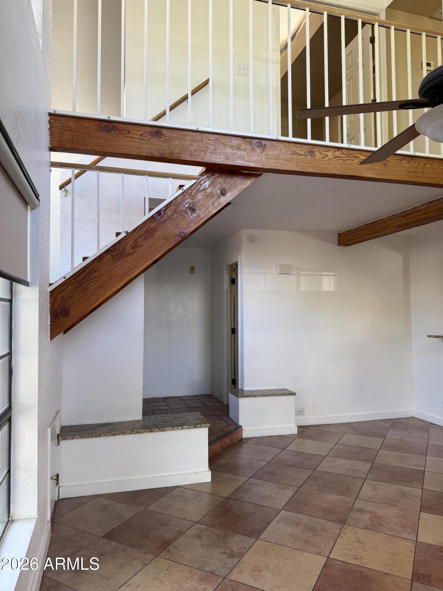 POINTE SOUTH MOUNTAIN UNIT 4 AMD - Residential Lease