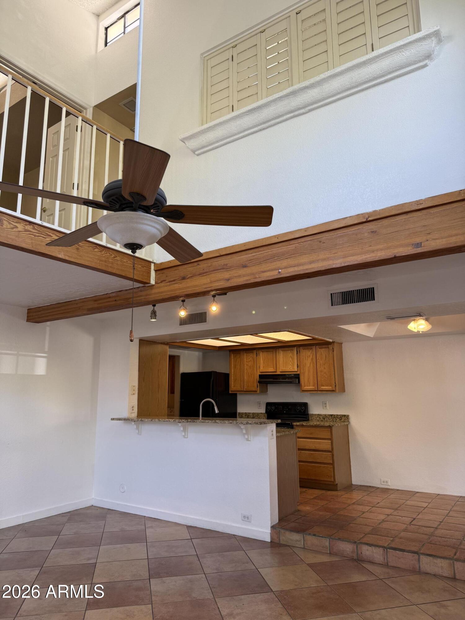 POINTE SOUTH MOUNTAIN UNIT 4 AMD - Residential Lease