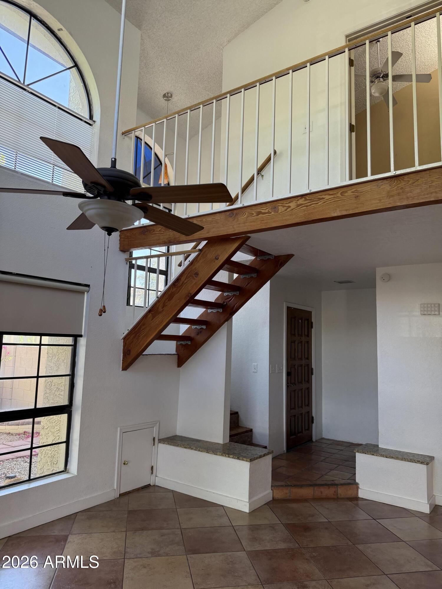 POINTE SOUTH MOUNTAIN UNIT 4 AMD - Residential Lease