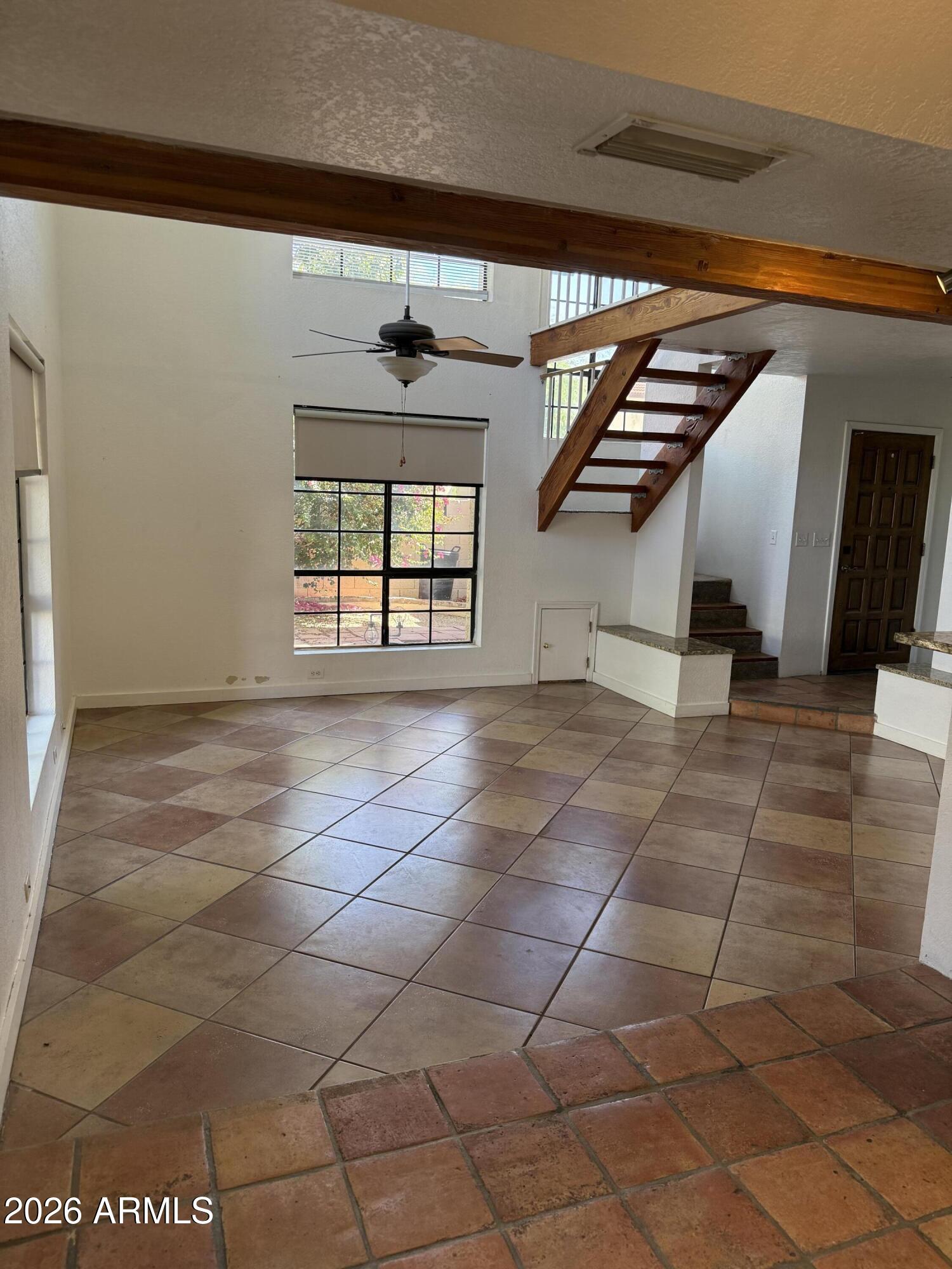 POINTE SOUTH MOUNTAIN UNIT 4 AMD - Residential Lease