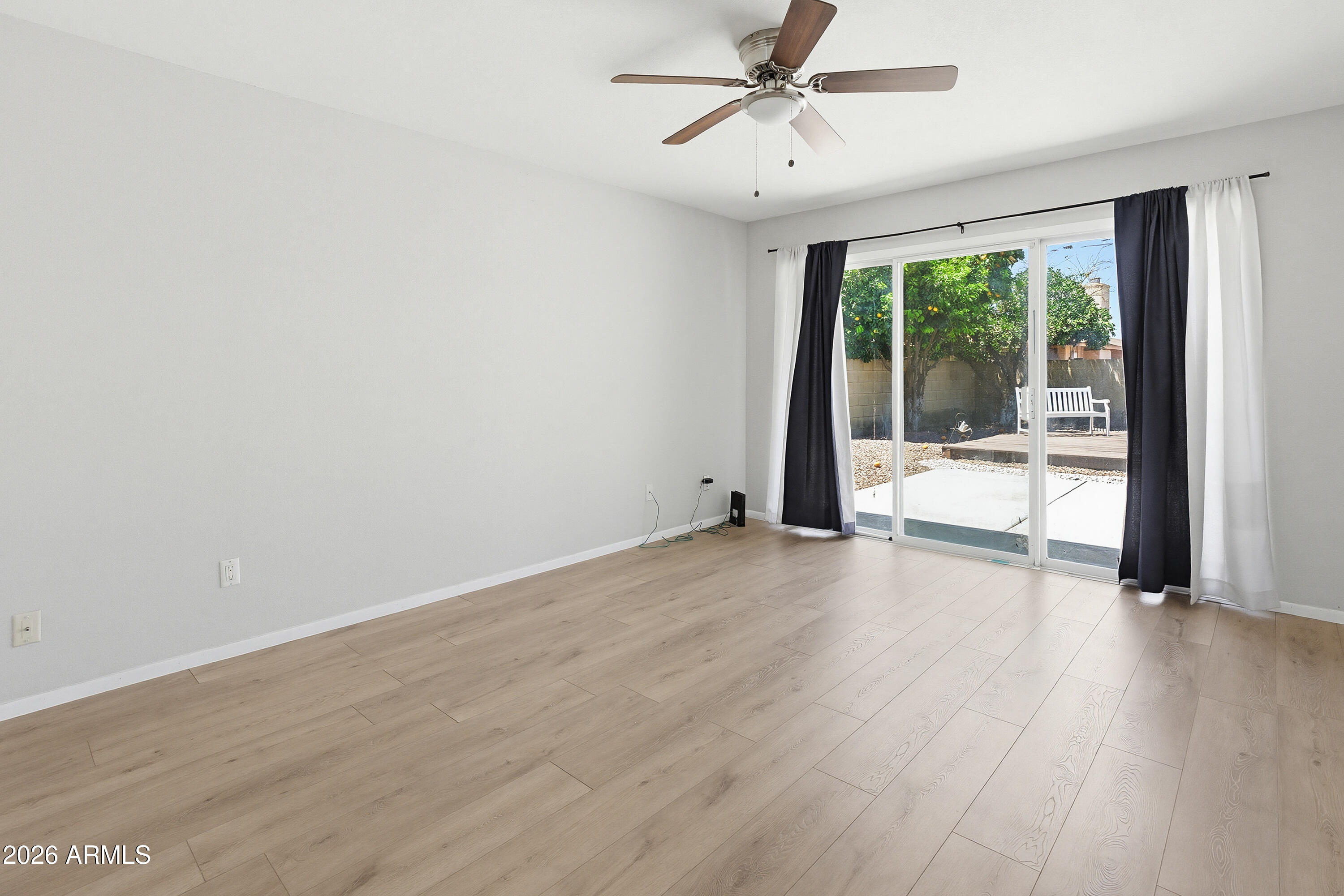 NORTHERN PALMS UNIT 3 - Residential